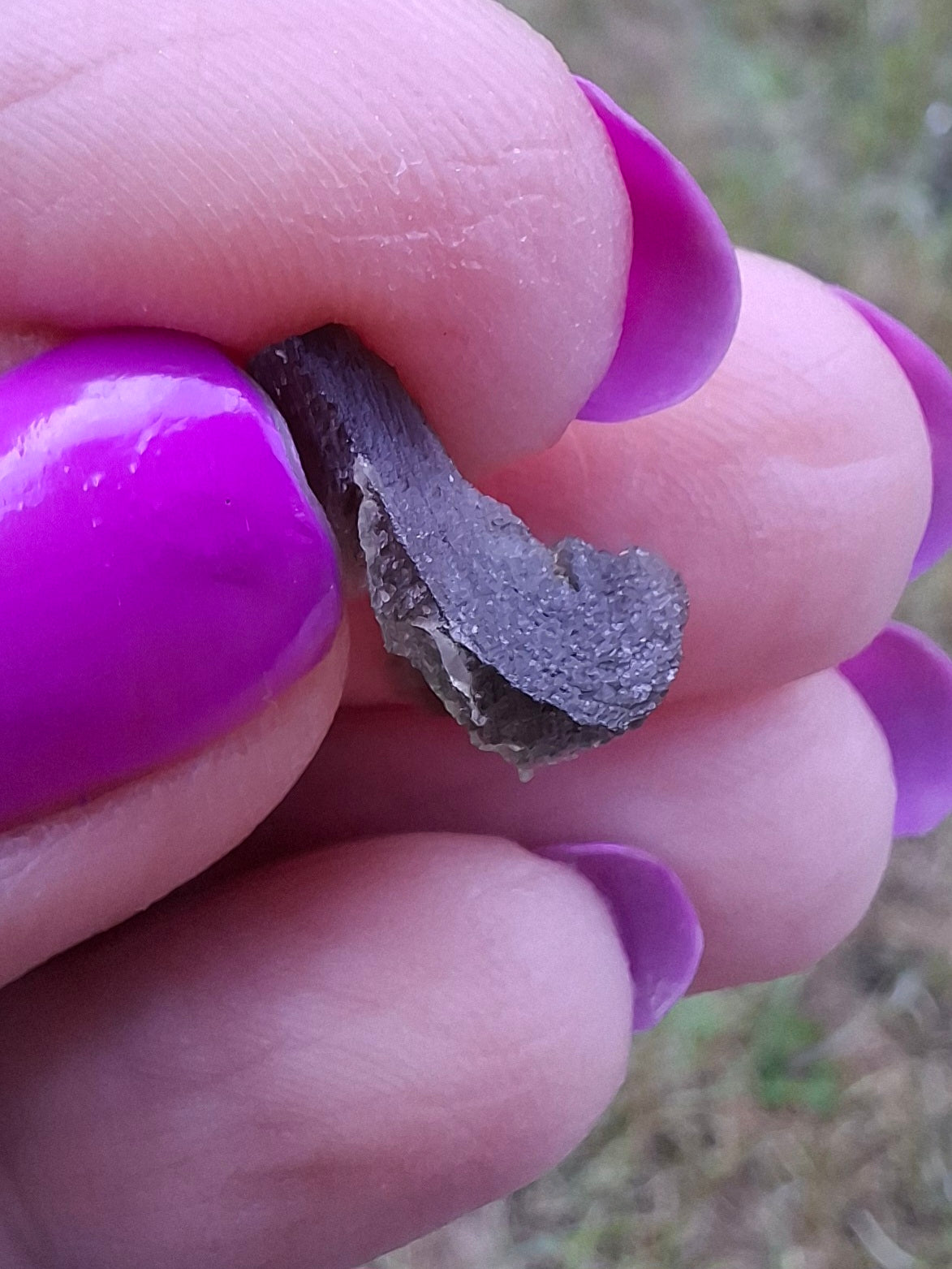 Moldavite Piece, 0.66g, Tektite (Ref: 1436)