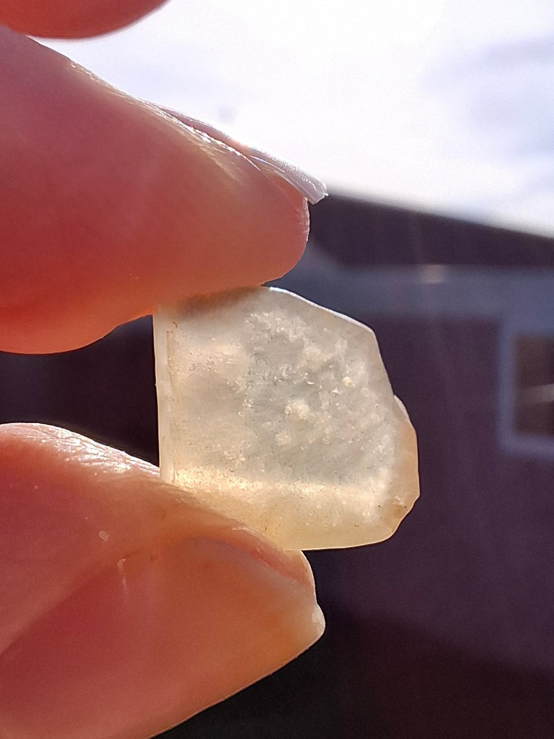 Libyan Desert Glass small Piece, 0.87g, Tektite (Ref: L1352)