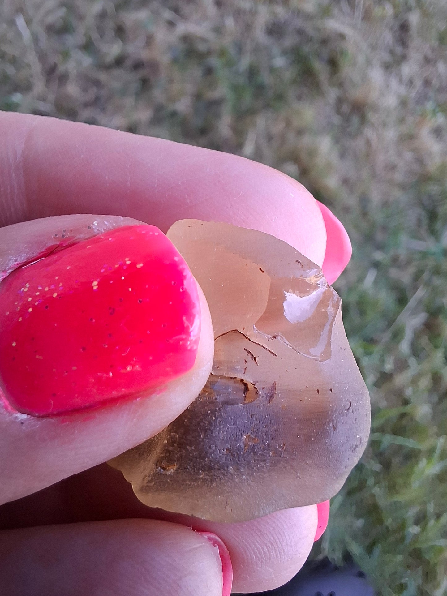 Libyan Desert Glass (darker) Piece, 7.00g, Tektite (Ref: L1373)