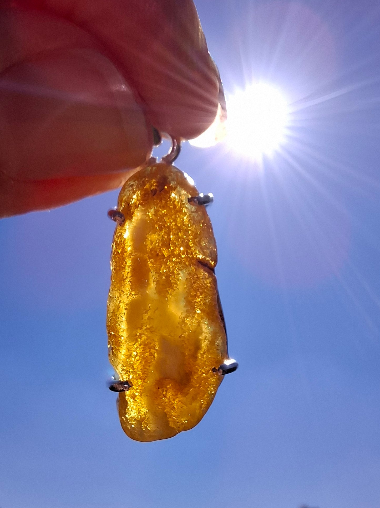 Baltic Amber Pendant, 925 Silver, Fossil (Ref: AP2)