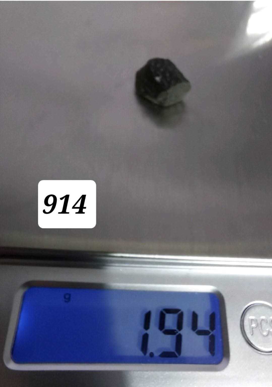 Moldavite Piece, 1.94g, Tektite (Ref: 914)