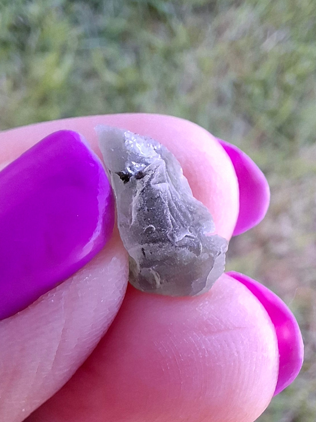 Moldavite Piece, 0.91g, Tektite (Ref: 1460)