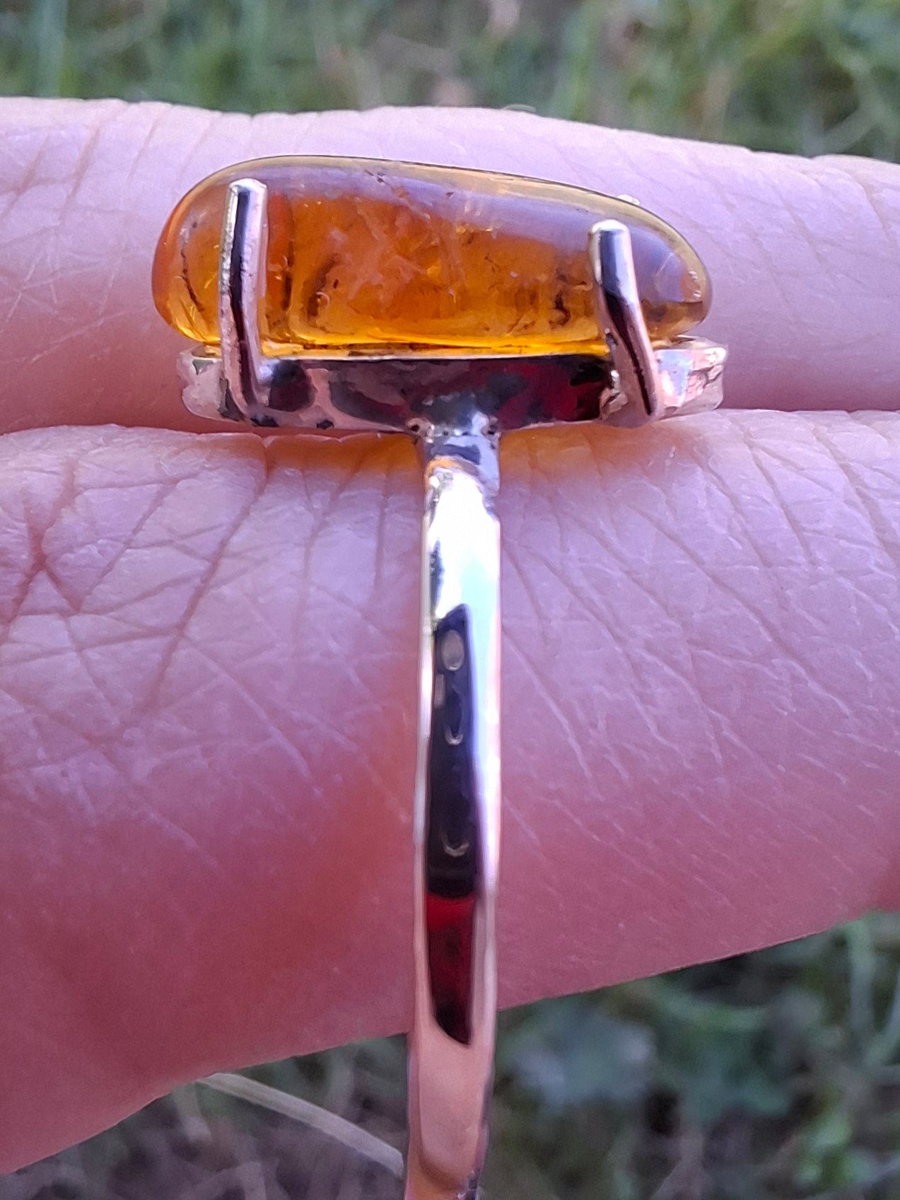Baltic Amber Ring, size large V, 925 Silver, Fossil (Ref: AR25)
