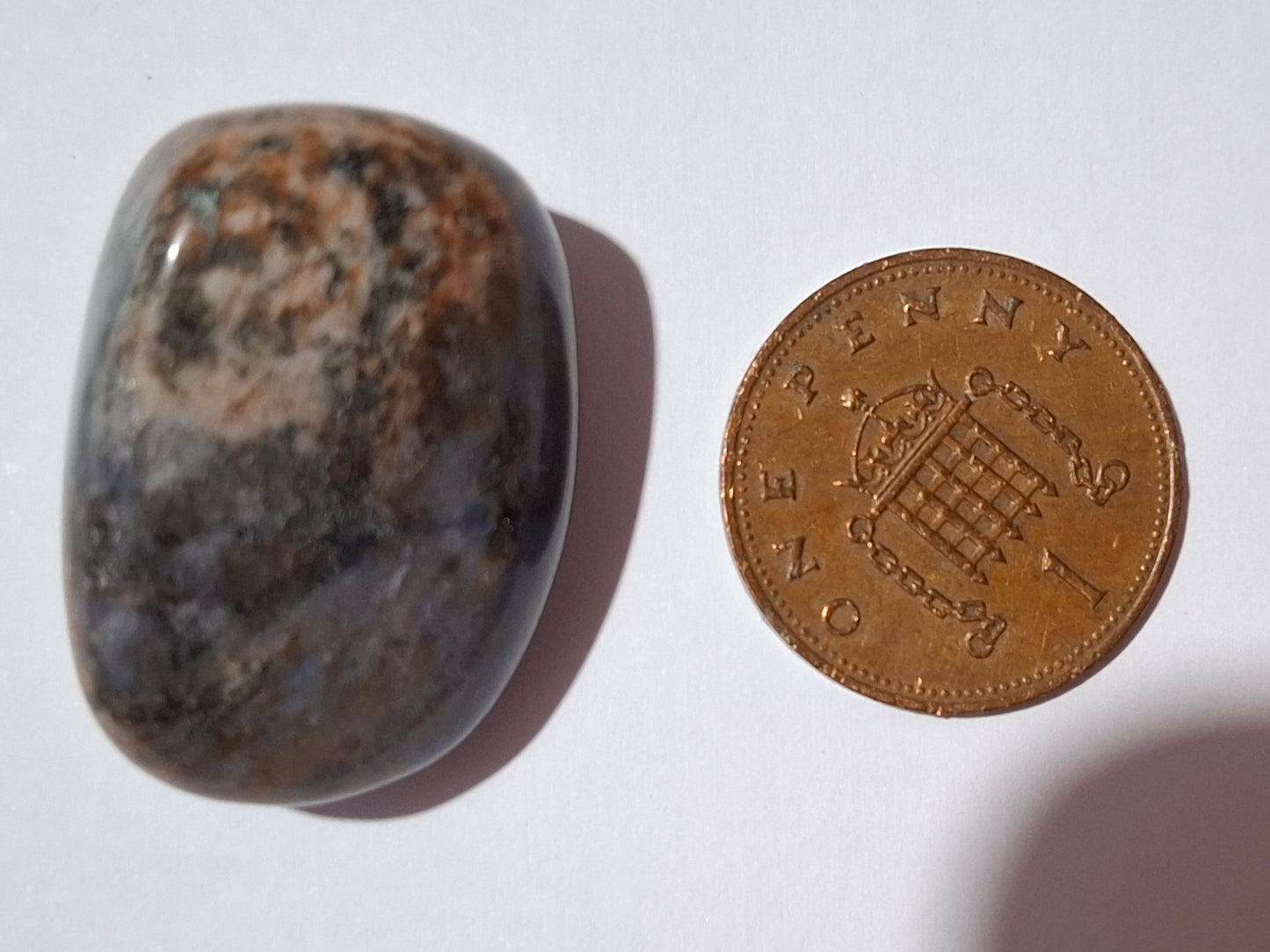 Sodalite, Tumble Stone, Crystal (Ref: T155)