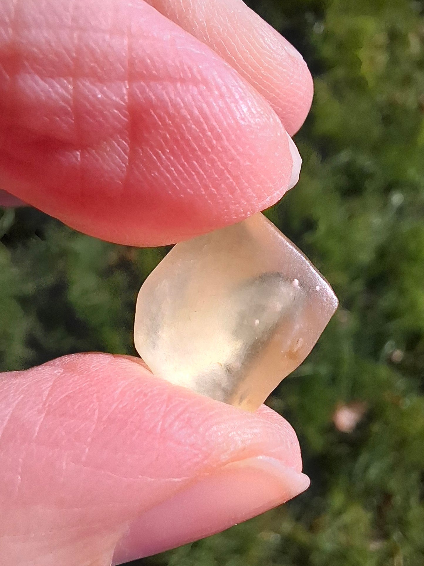 Libyan Desert Glass small Piece, 1.50g, Tektite (Ref: L1354)