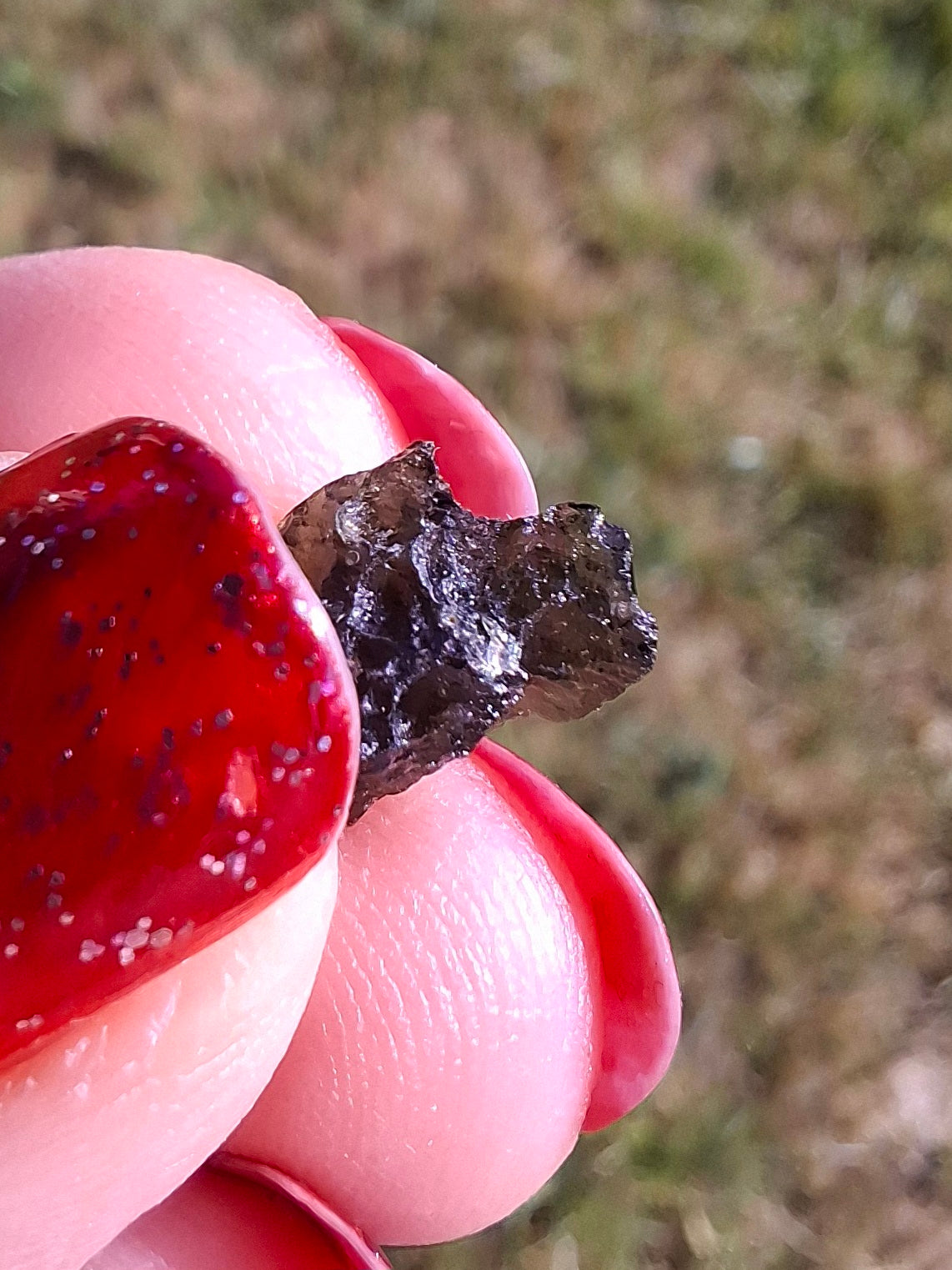 Moldavite Piece, 0.59g, Tektite (Ref: 1465)