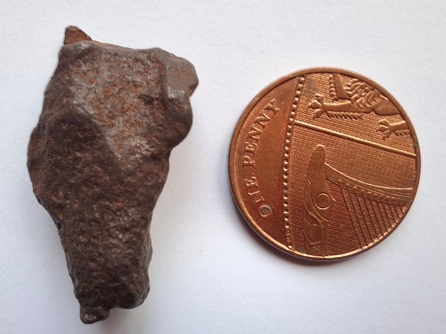 Gebel Kamil Iron Meteorite, 13.55g (Ref: K43)