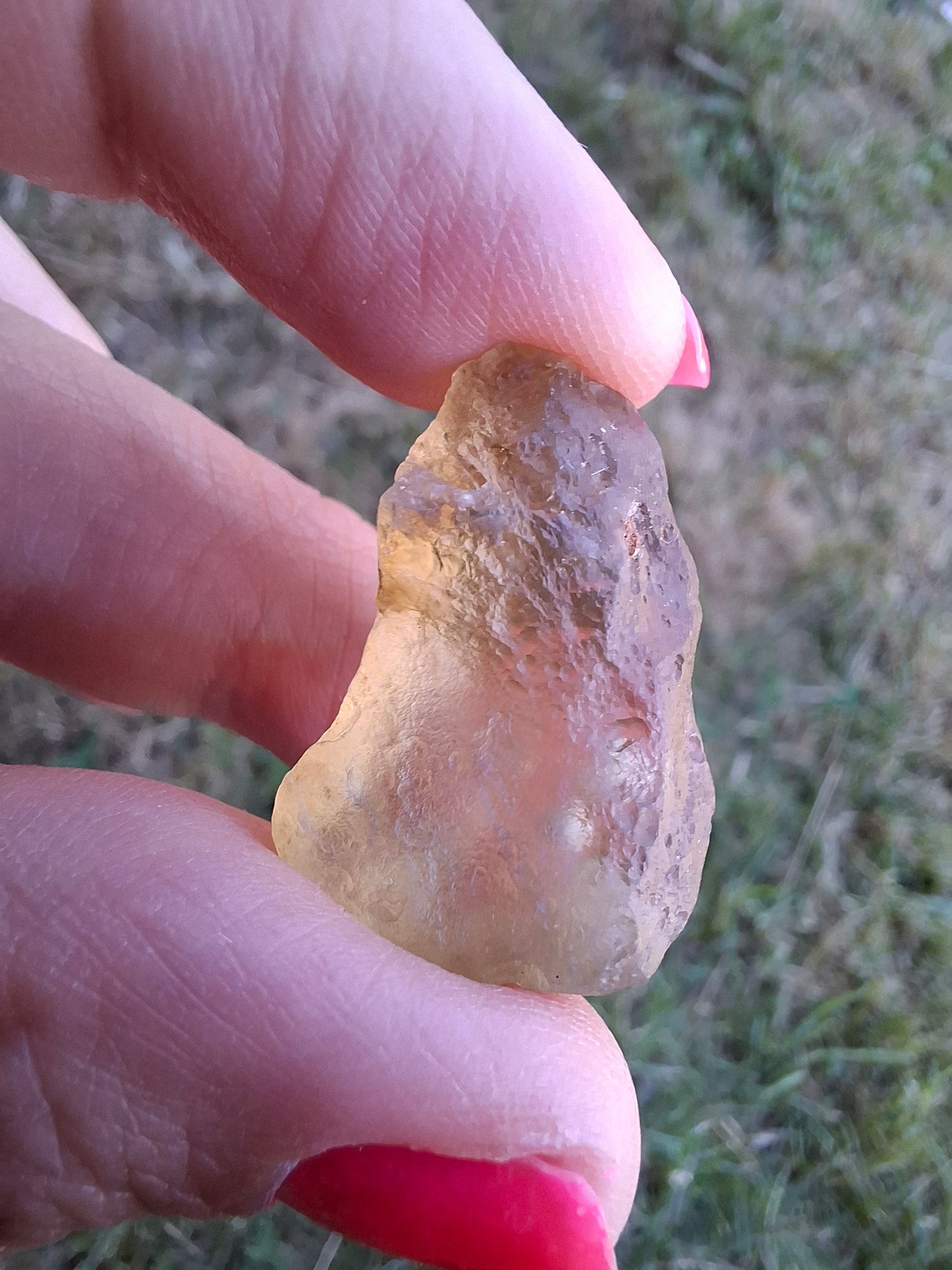 Libyan Desert Glass (darker) Piece, 7.32g, Tektite (Ref: L1369)