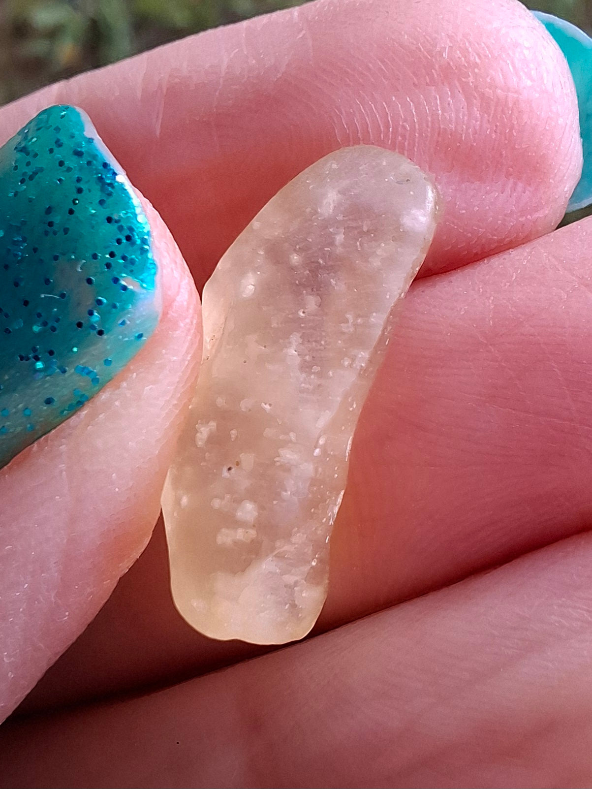 Libyan Desert Glass small Piece, 1.50g, Tektite