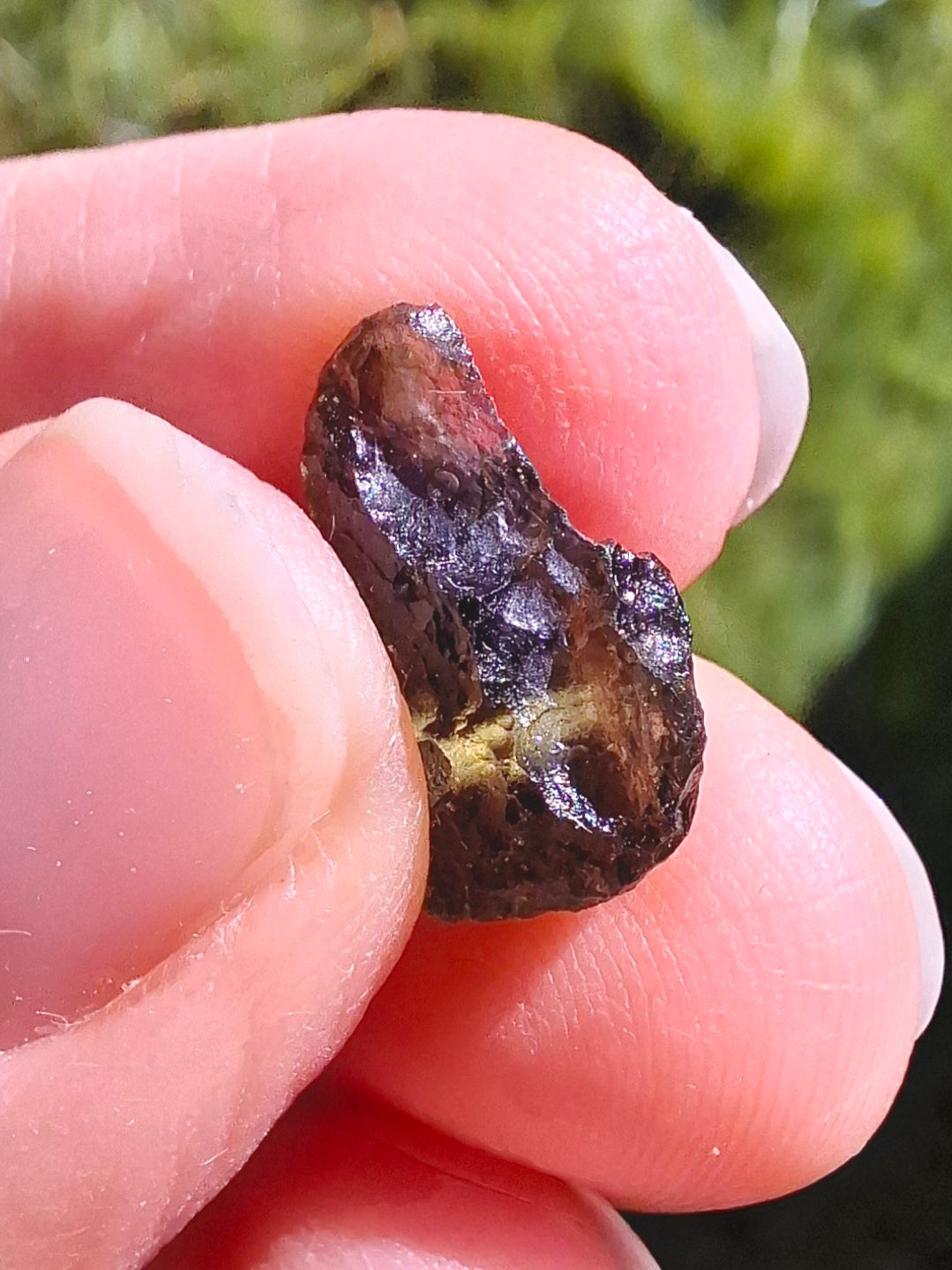 DRILLED, Moldavite Piece, 1.07g, Tektite (Ref: D30)
