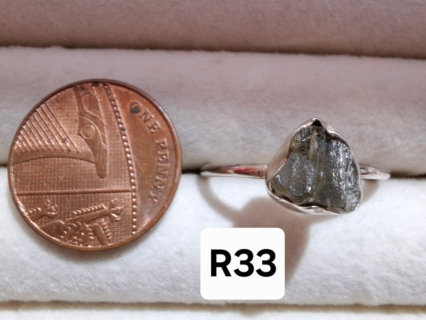 Moldavite Ring, size small X, 925 Silver, Tektite (Ref: R33)