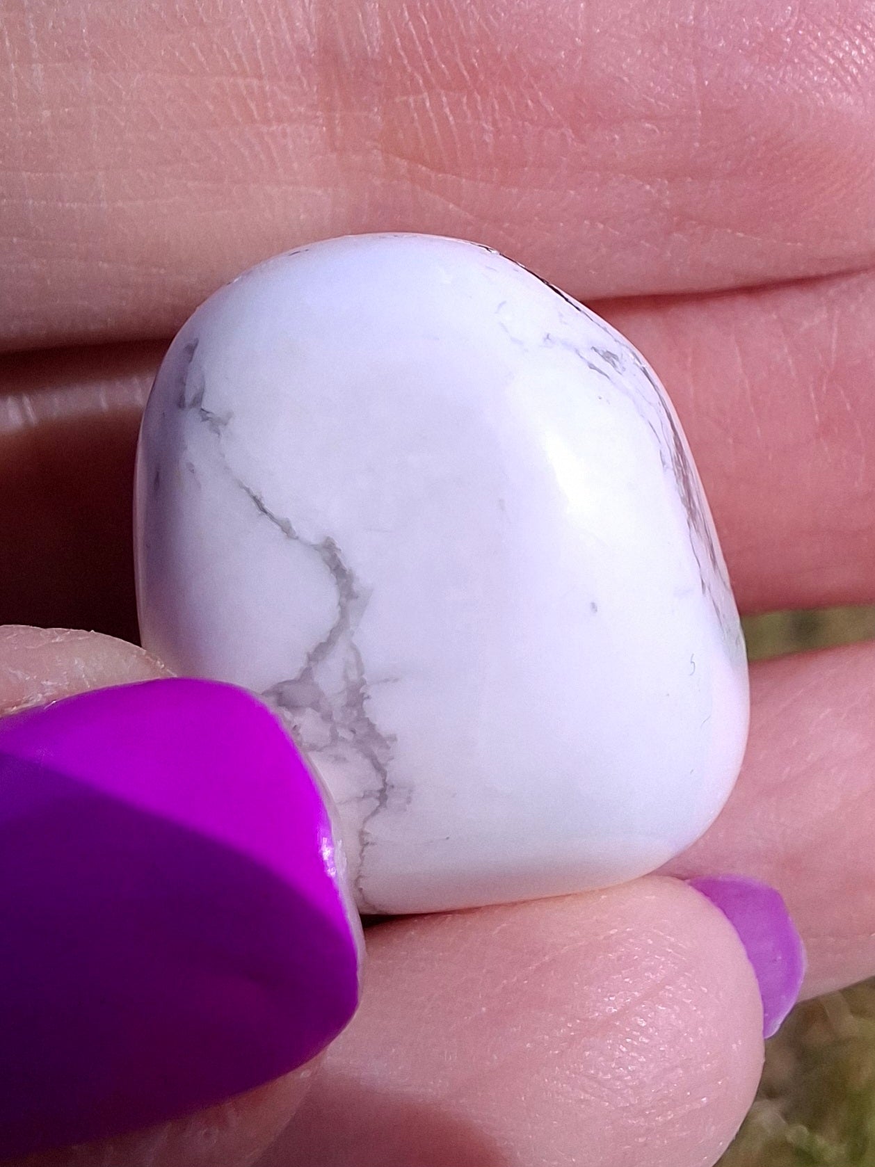 Howlite, Tumble Stone, Crystal (Ref: T45)