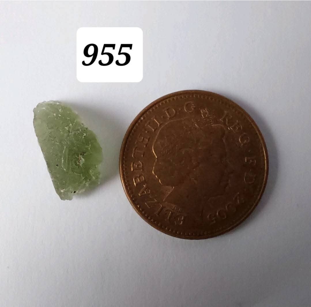 Moldavite Piece, 0.62g, Tektite (Ref: 955)