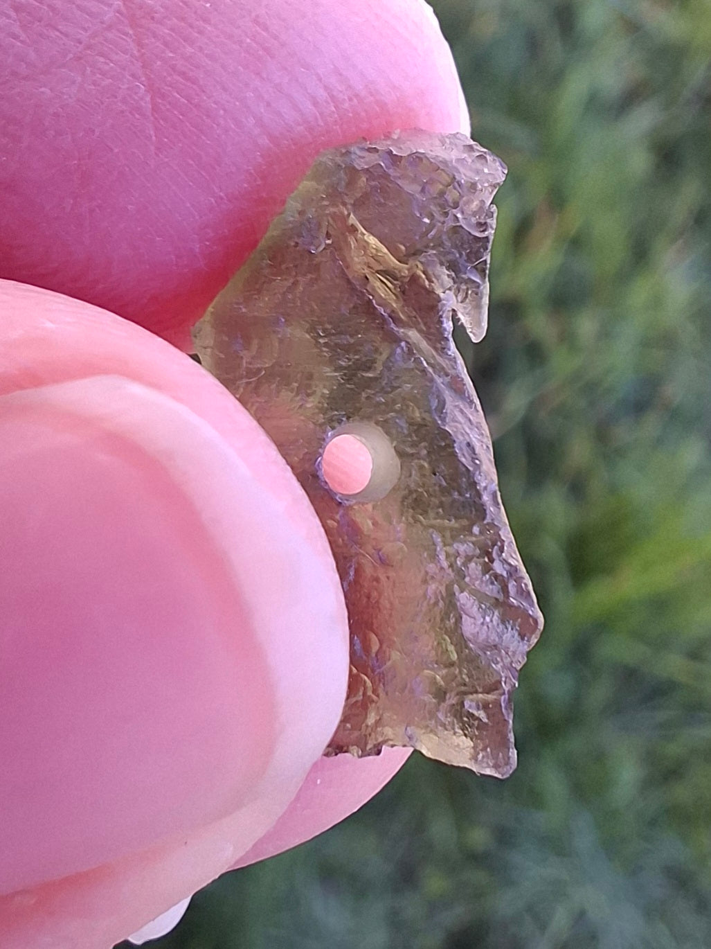 DRILLED, Moldavite Piece, 0.90g, Tektite (Ref: D14)