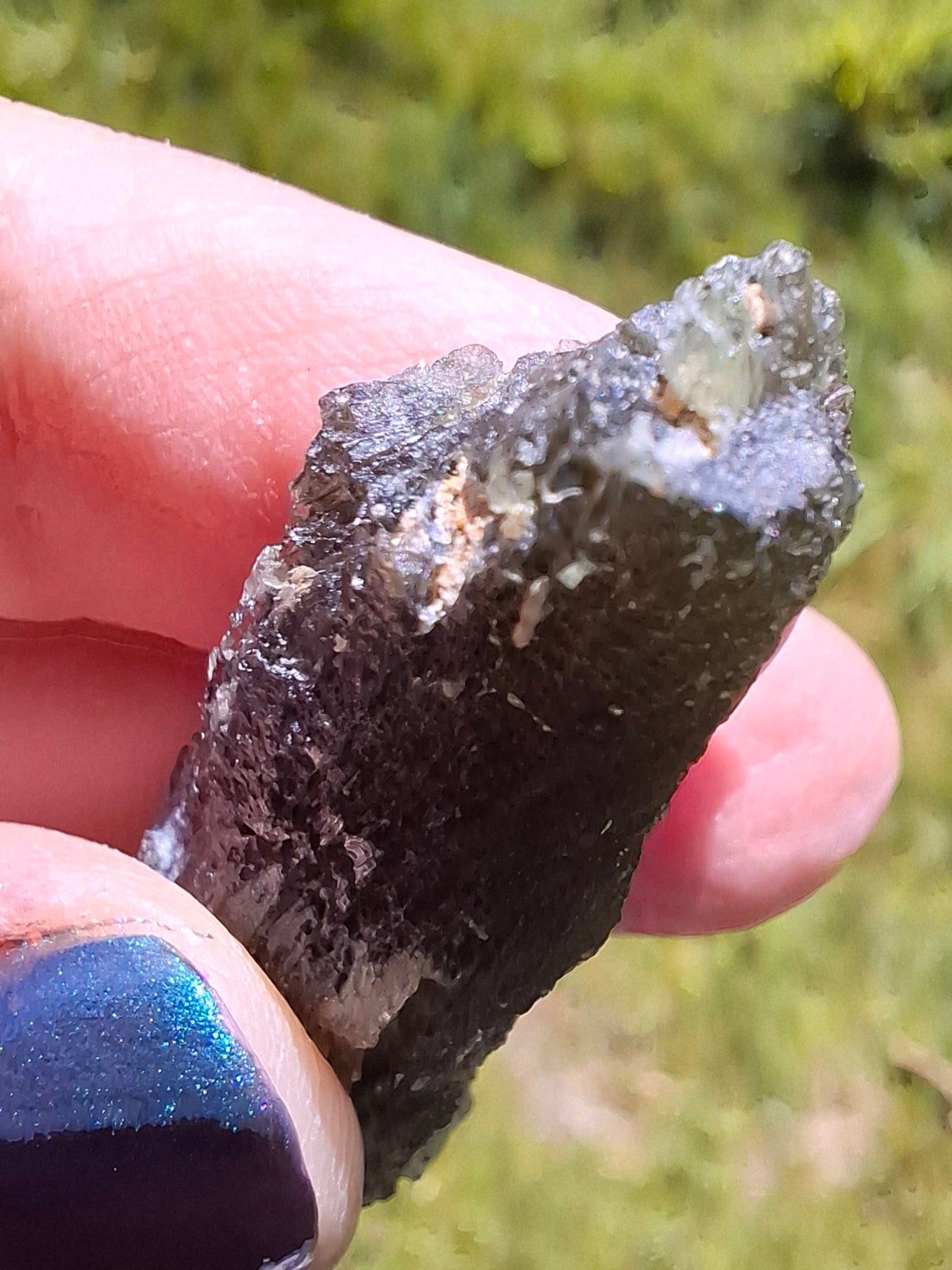 Moldavite Piece, NESMEN, 8.47g, Tektite (Ref: 1372)