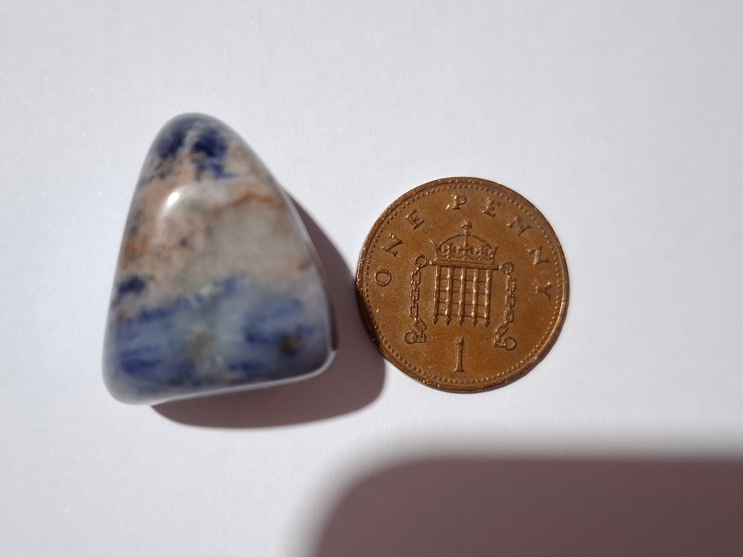 Sodalite, Tumble Stone, Crystal (Ref: T153)