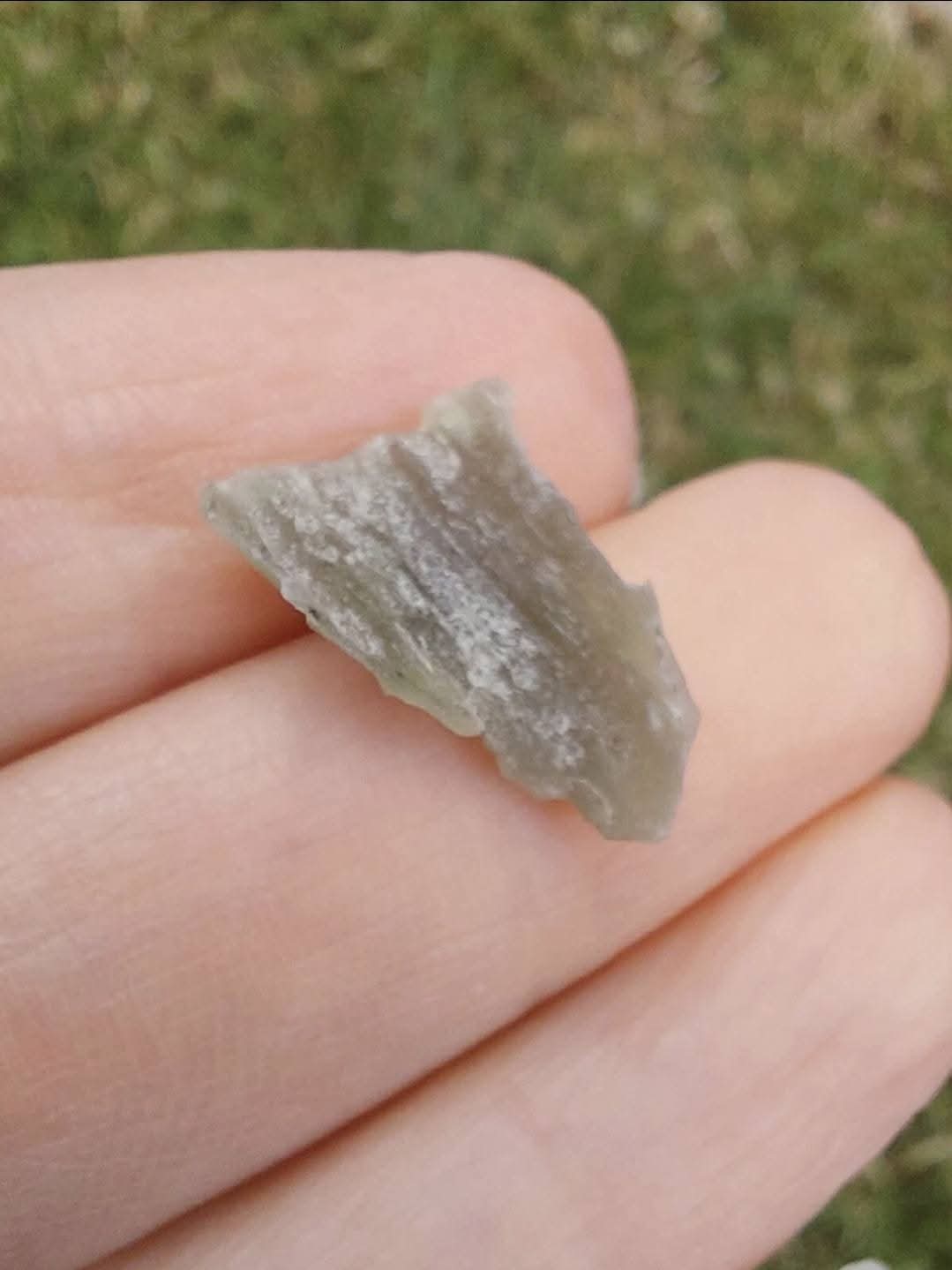 Moldavite Piece, 0.59g, Tektite (Ref: E155)