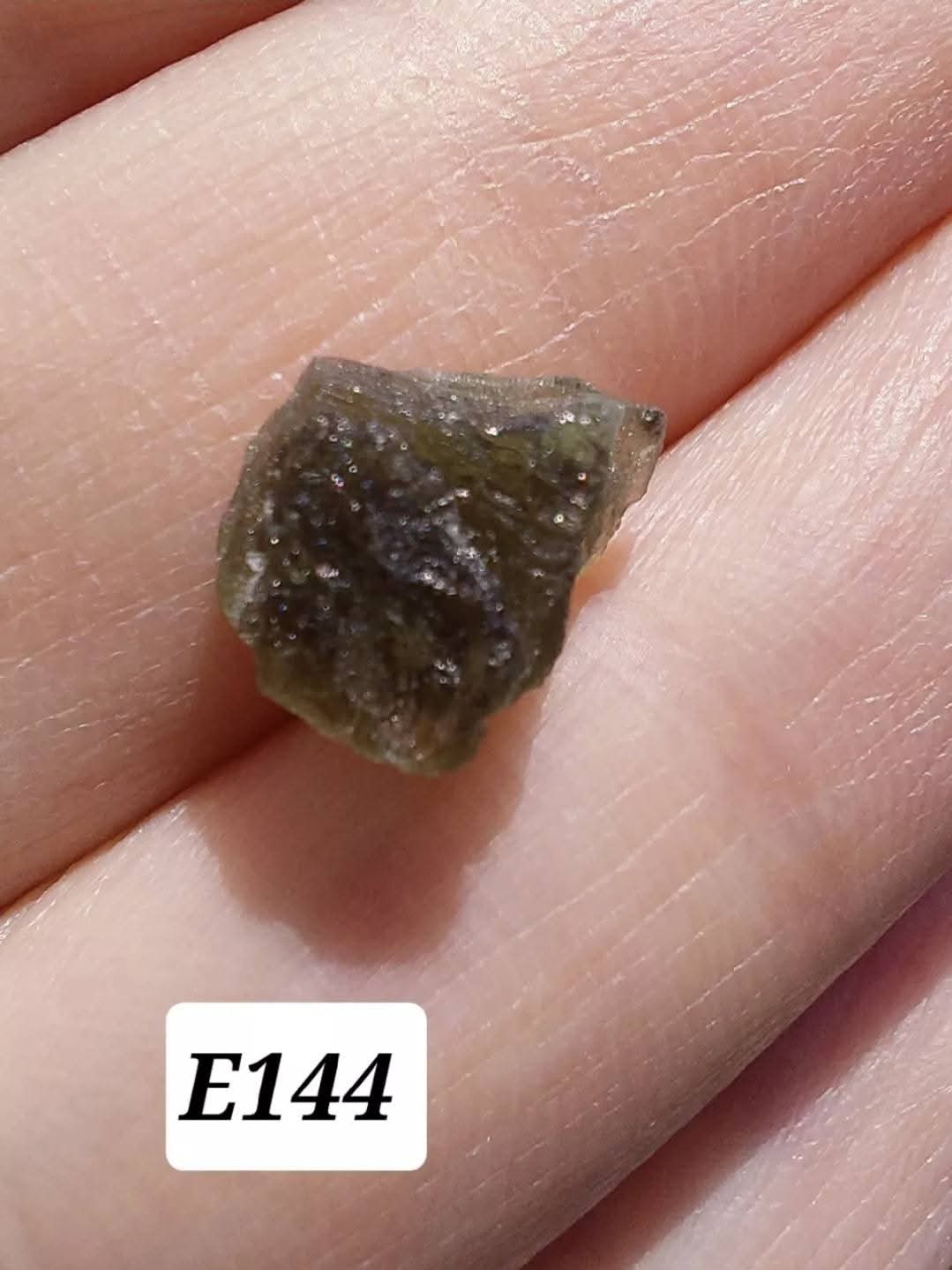 Moldavite Piece, 0.58g, Tektite (Ref: E144)