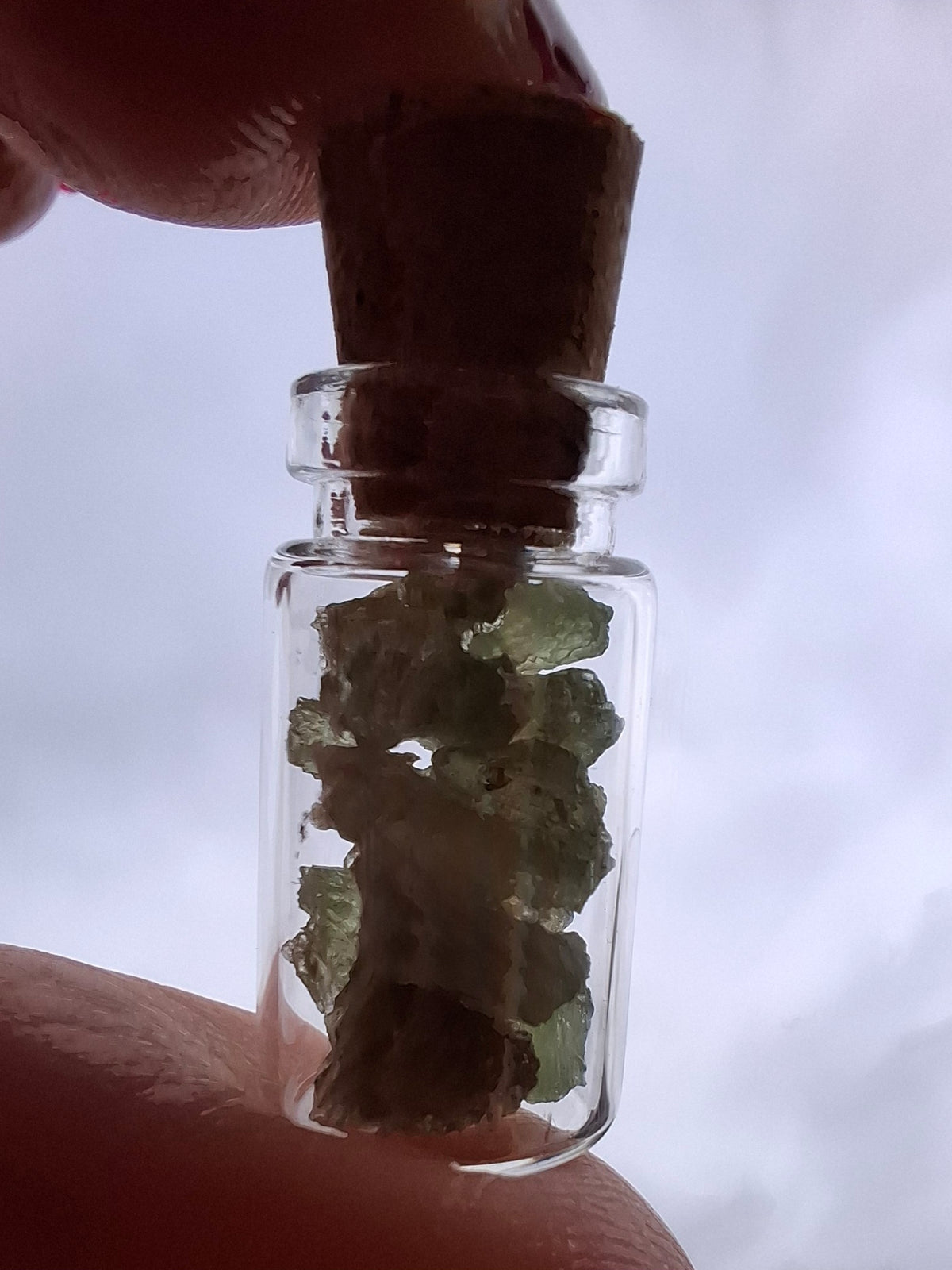 Moldavite Chips (1.00g) in 1ml Bottle, Tektite (Ref: B39)