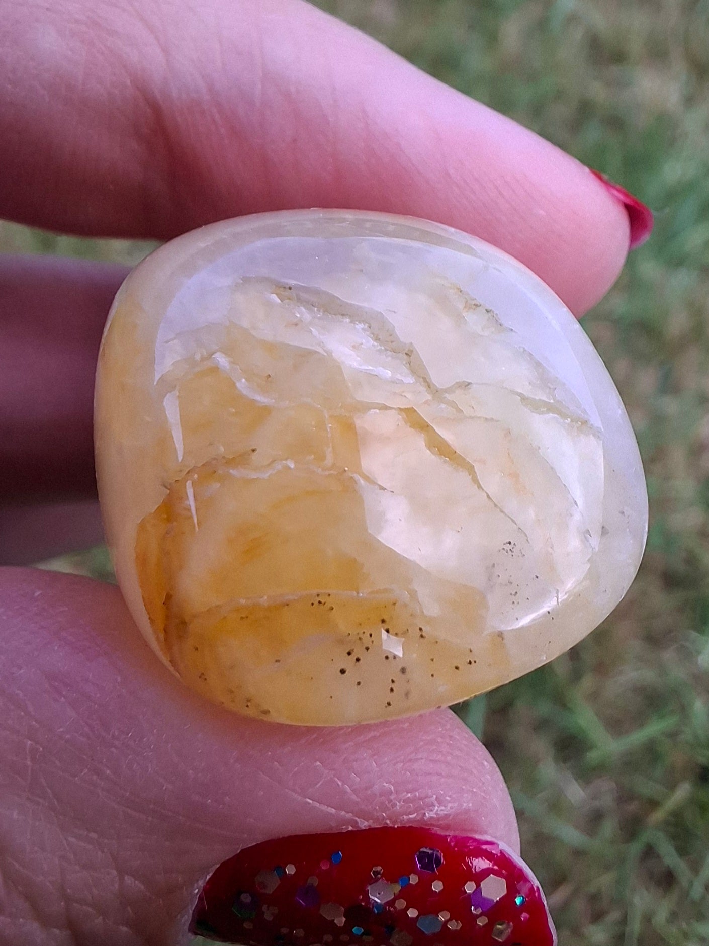 Golden Healer, Tumble Stone, Crystal (Ref: T189)