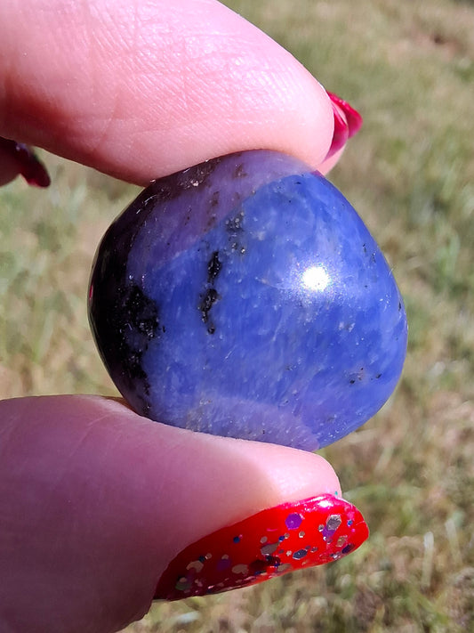 Sodalite, Tumble Stone, Crystal (Ref: T148)