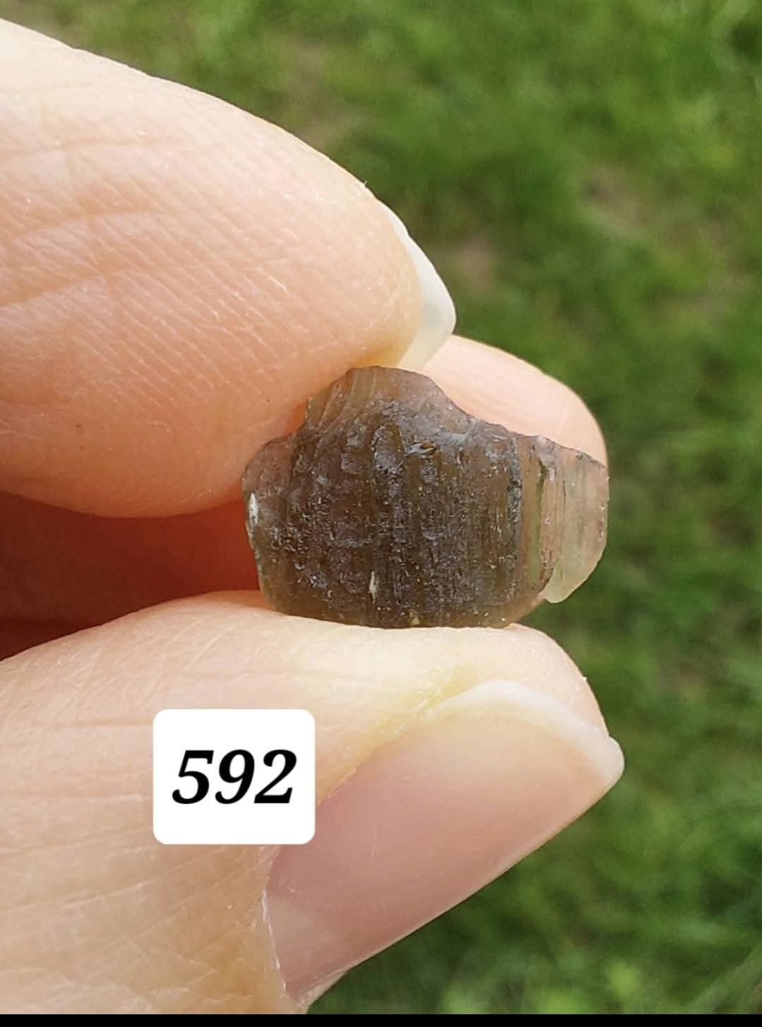 Moldavite Piece, 0.57g, Tektite (Ref: 592)