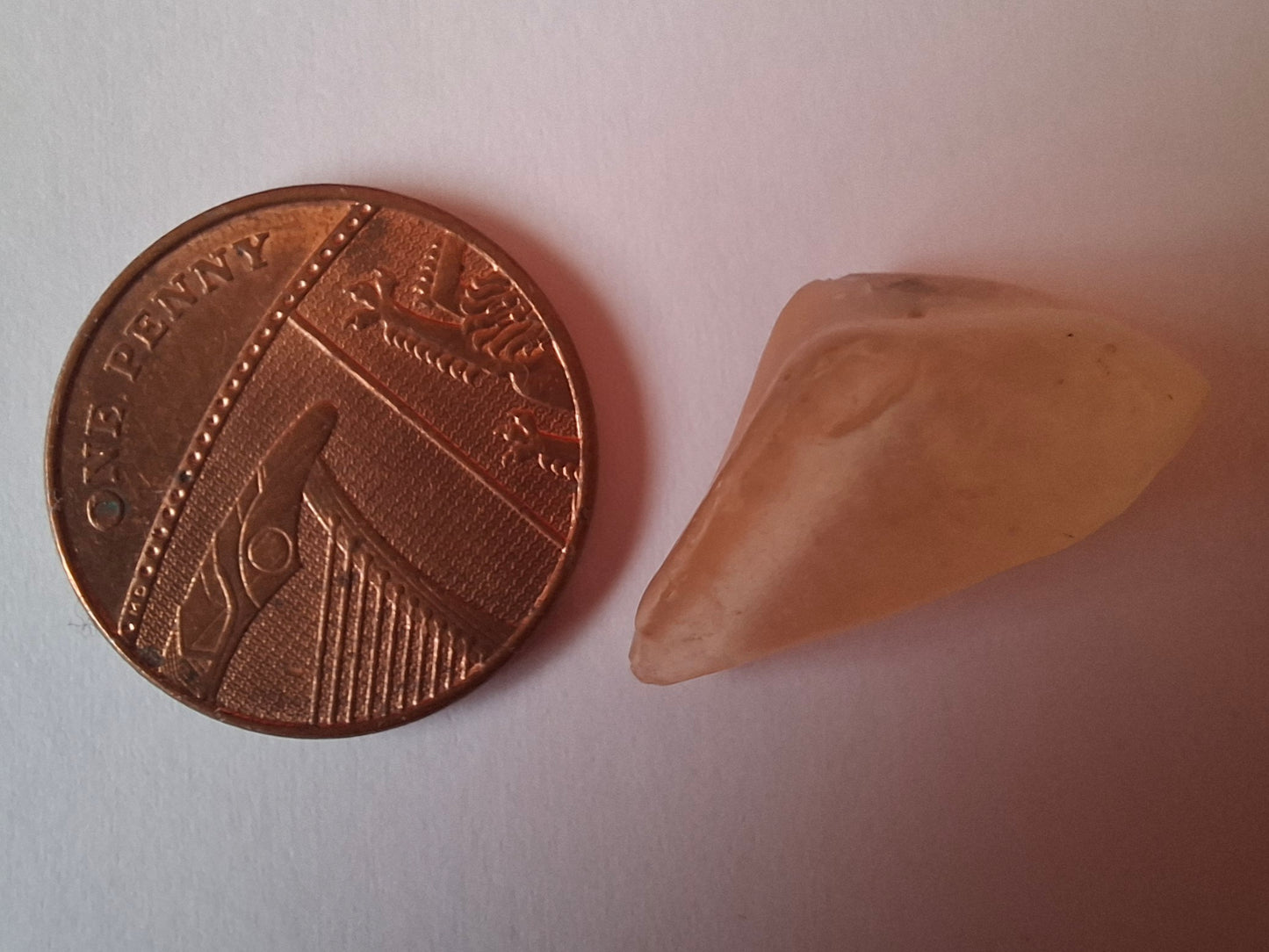 Libyan Desert Glass Piece, 2.80g, Tektite (Ref: LE274)