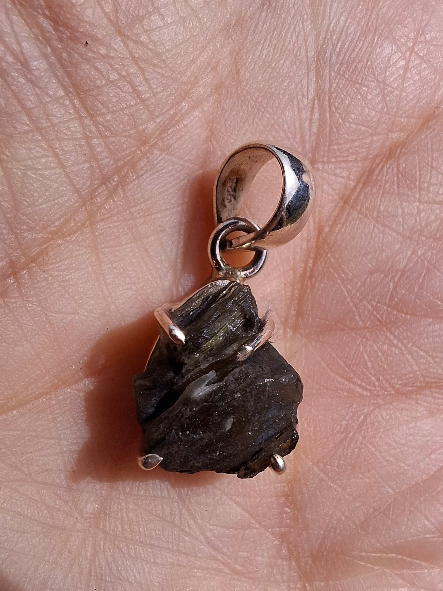 Moldavite Claw Pendant, 925 Silver, Tektite (Ref: P26)