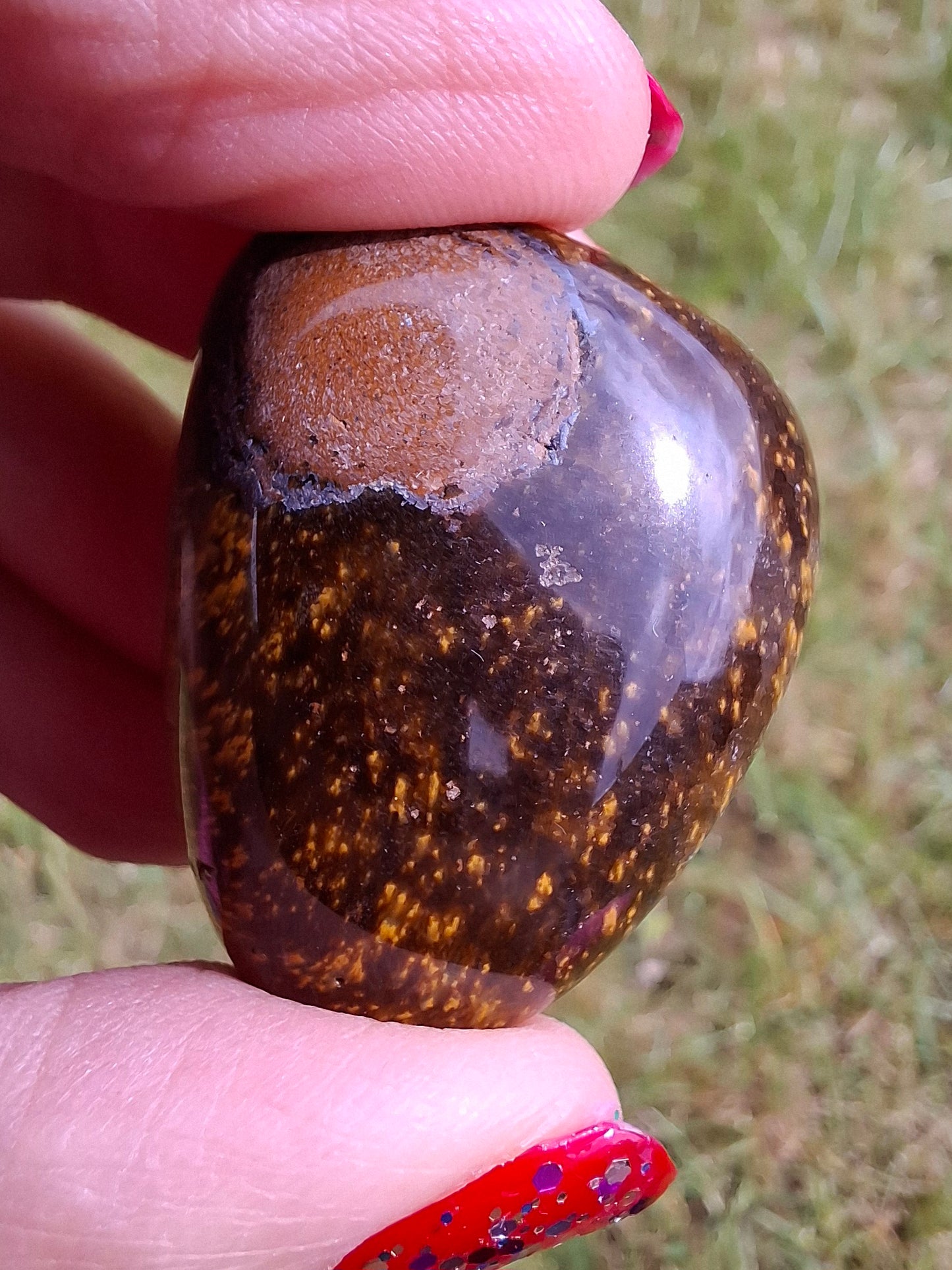 Tigers Eye, Tumble Stone, Crystal (Ref: T129)