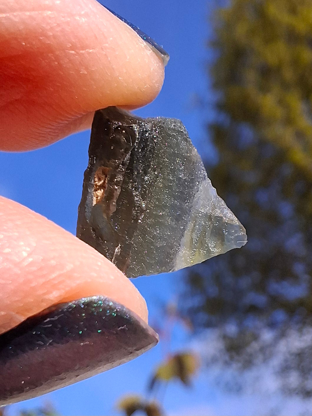 Moldavite Piece, 0.85g, Tektite (Ref: 1396)