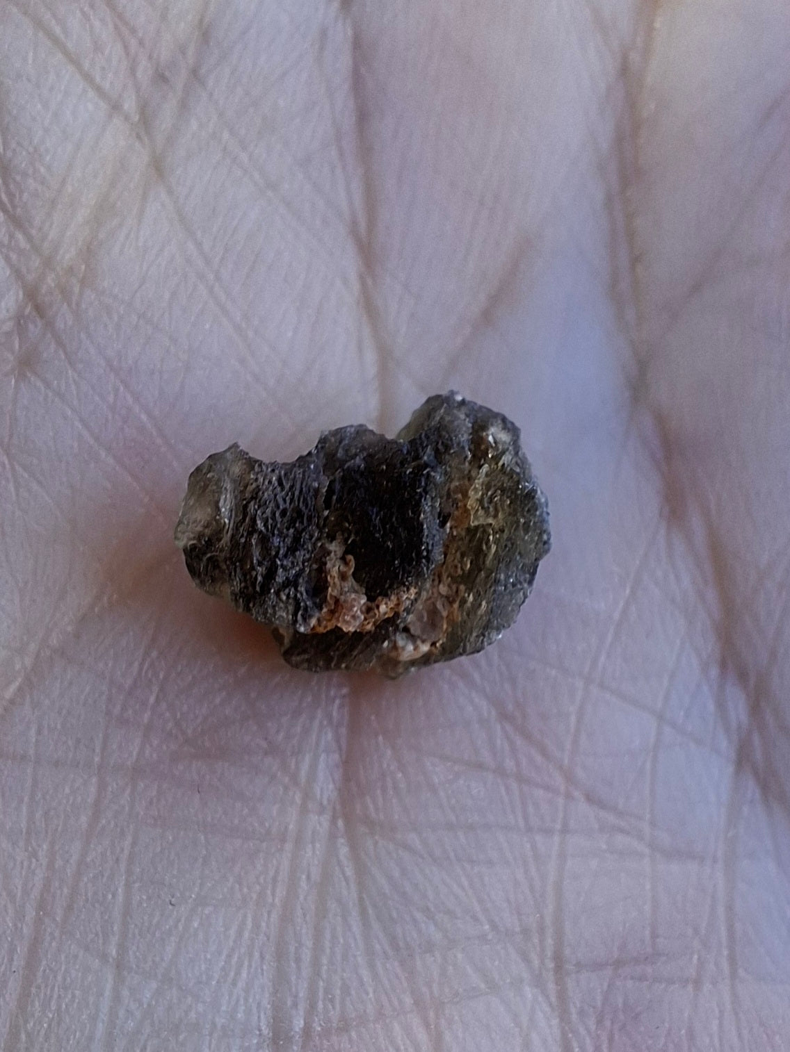 Moldavite Piece, 0.65g, Tektite (Ref: 1459)