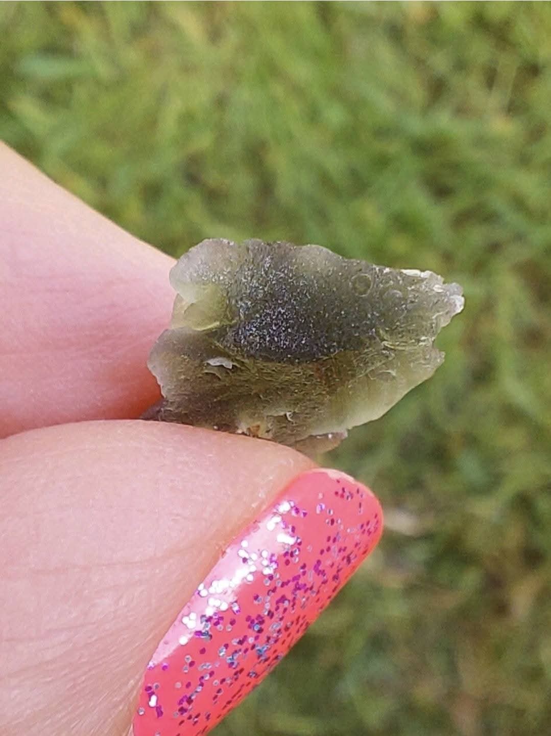 Moldavite Piece, 0.75g, Tektite (Ref: 1124)