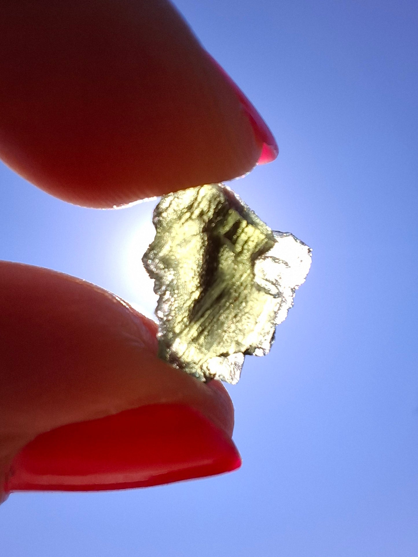 Moldavite Piece, 0.90g, Tektite (Ref: 1412)