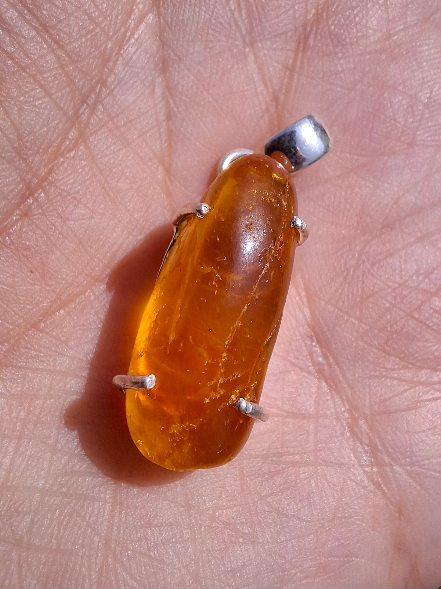 Baltic Amber Pendant, 925 Silver, Fossil (Ref: AP13)