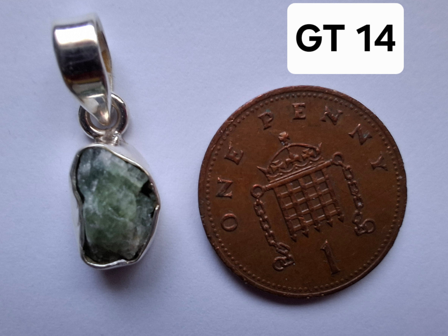 Green Tourmaline Pendant, 925 Silver, Crystal (Ref: GT14)