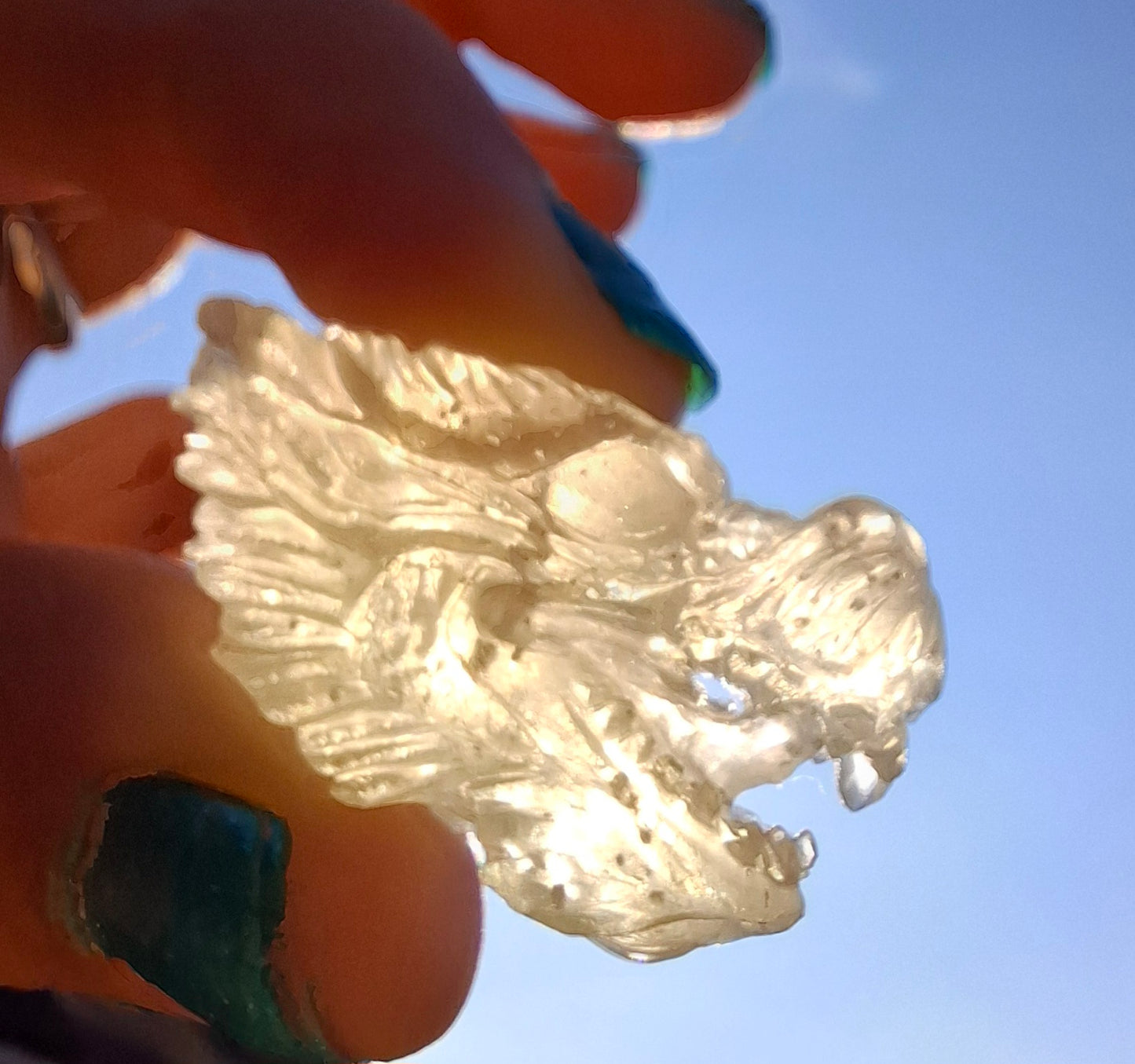 Libyan Desert Glass DRAGON HEAD carving, 9.66g, Tektite (Ref: Dragon 3)