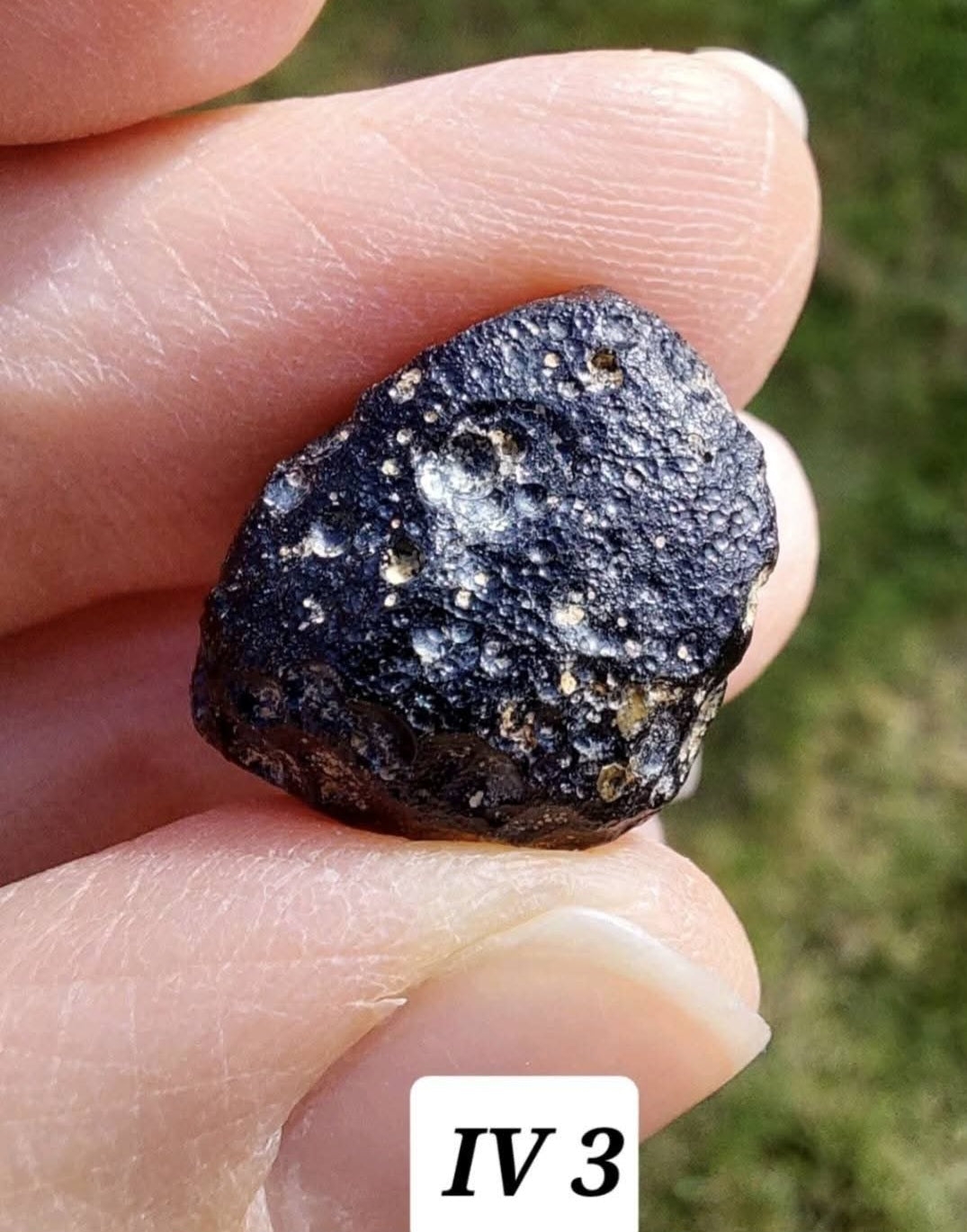 Ivory Coast (Ivorite), RAREST TEKTITE IN THE WORLD, 4.01g, Tektite (Ref: IV3)