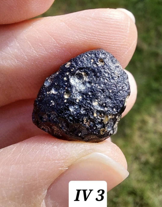 Ivory Coast (Ivorite), RAREST TEKTITE IN THE WORLD, 4.01g, Tektite (Ref: IV3)