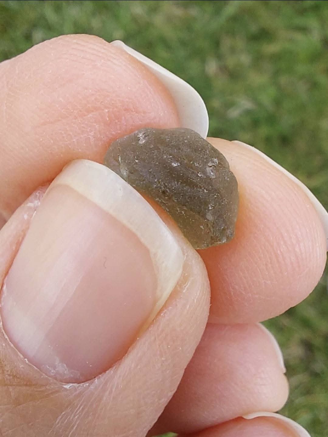 Moldavite Piece, 0.52g, Tektite (Ref: E226)