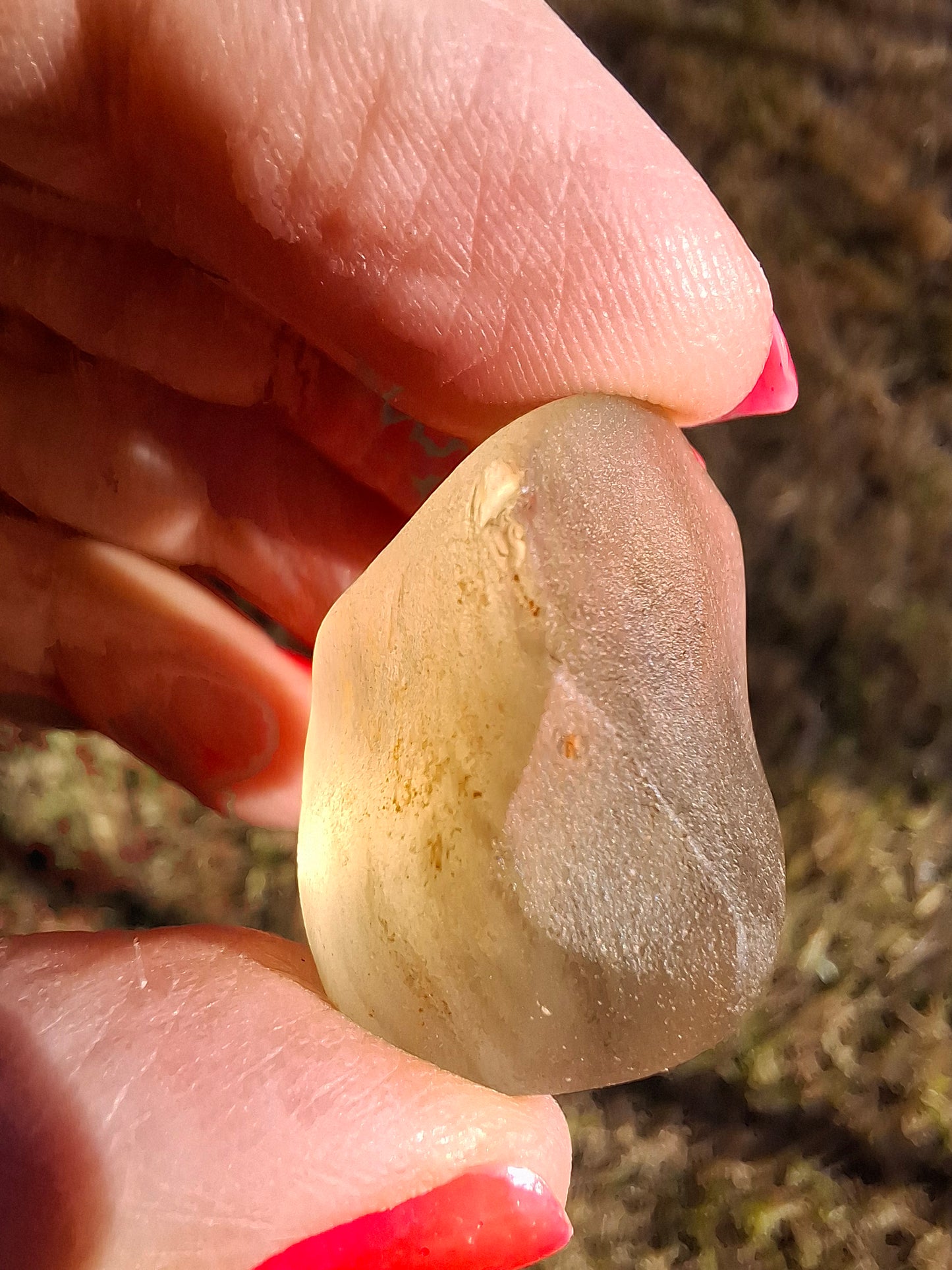 Libyan Desert Glass (darker) Piece, 9.54g, Tektite (Ref: L1371)