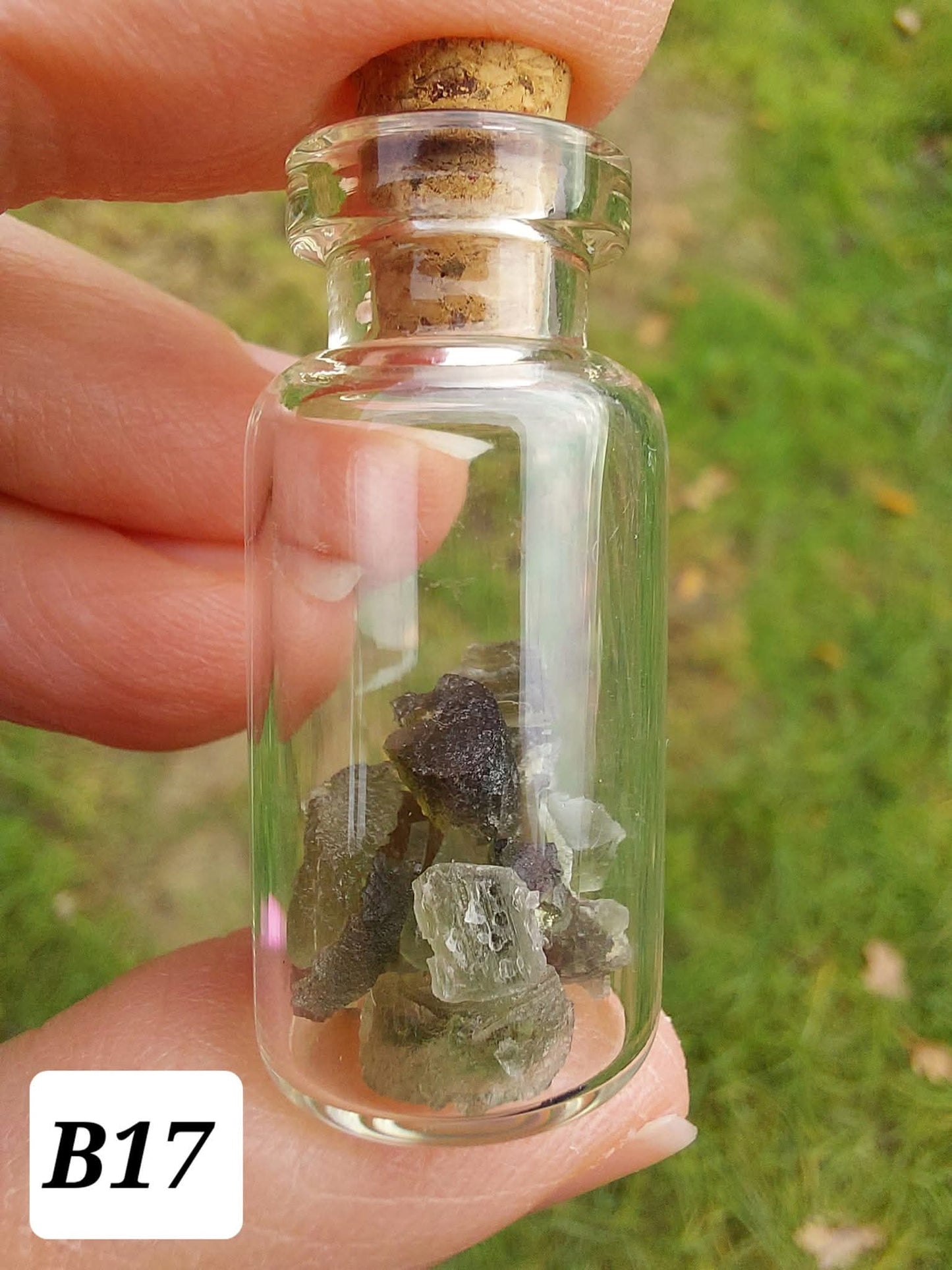 Moldavite chips (1.50g) in 3ml glass Bottle, Tektite (Ref: B17)