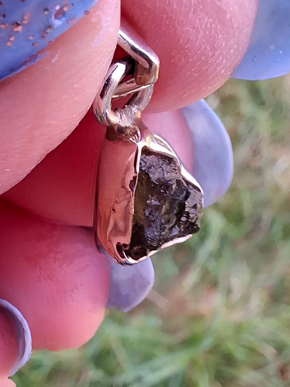 Moldavite Pendant, 925 Silver, Tektite (Ref: P37)