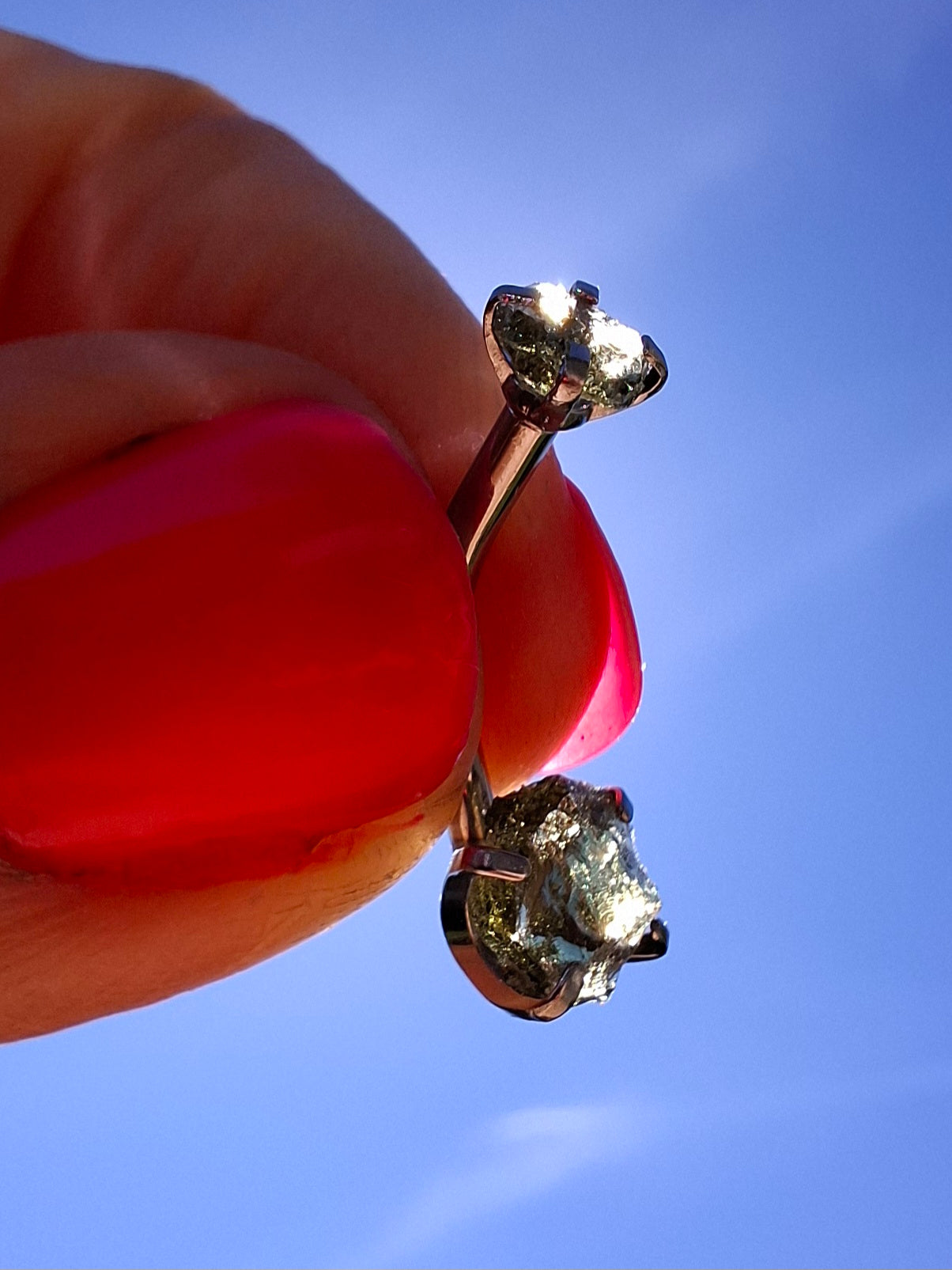 Moldavite (raw) BELLY BAR, 14G, Surgical Steel, Tektite (Ref: BB7)