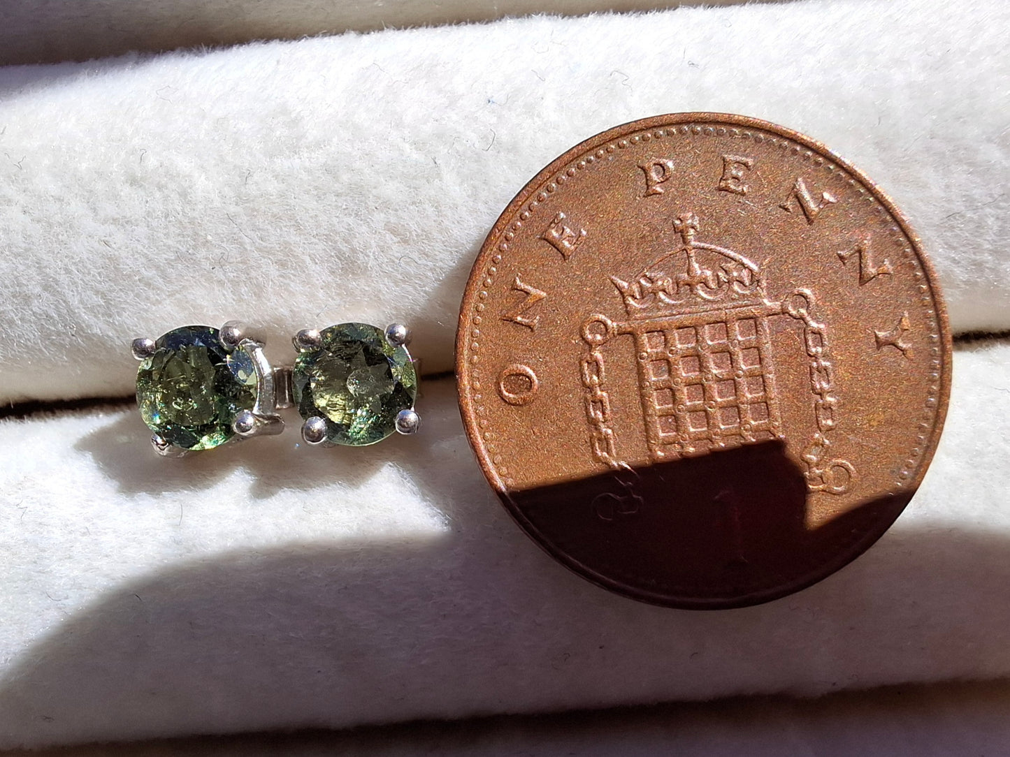 Moldavite (faceted) 5mm STUD EARRINGS, 925 Silver, Tektite (Ref: Pair17)