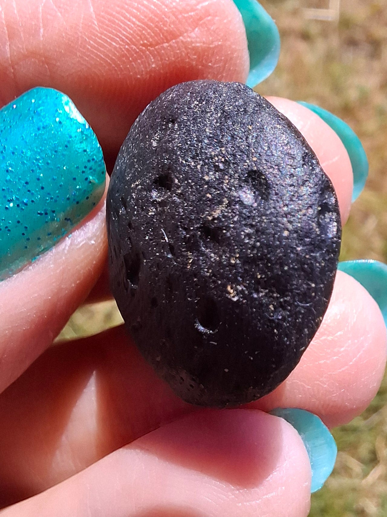 Philippinite (Rizalite), 7.48g, Tektite
