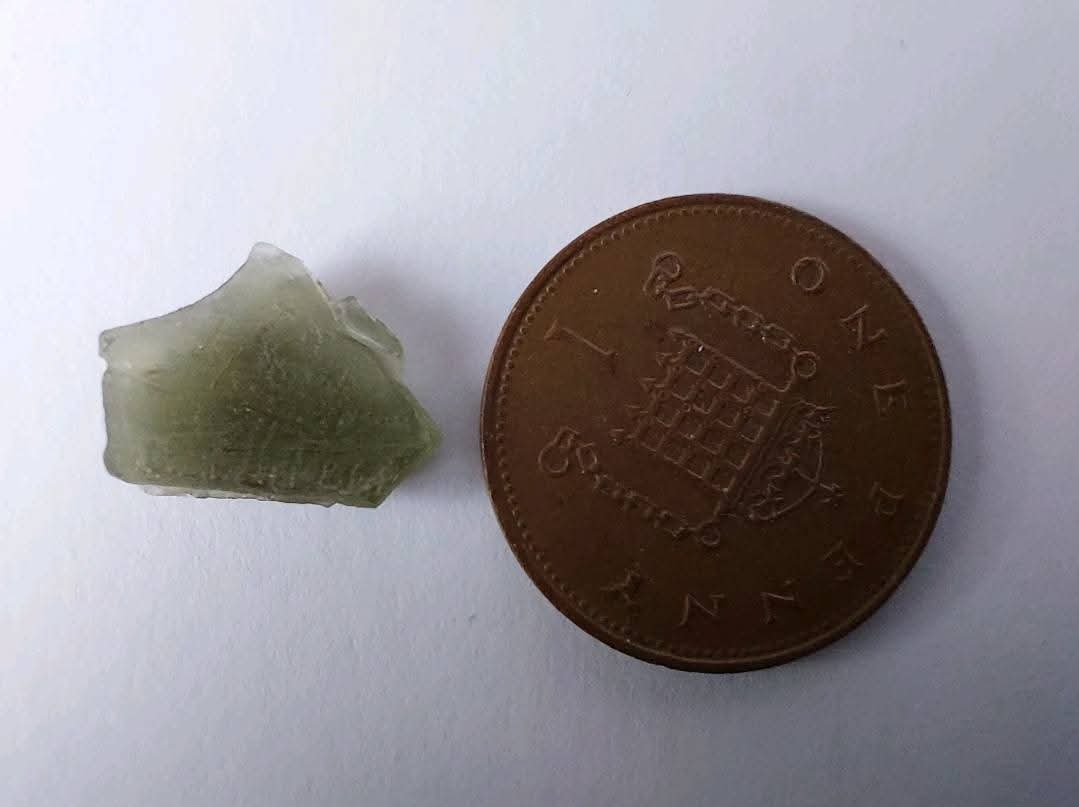 Moldavite Piece, 0.65g. Tektite (Ref: 898)