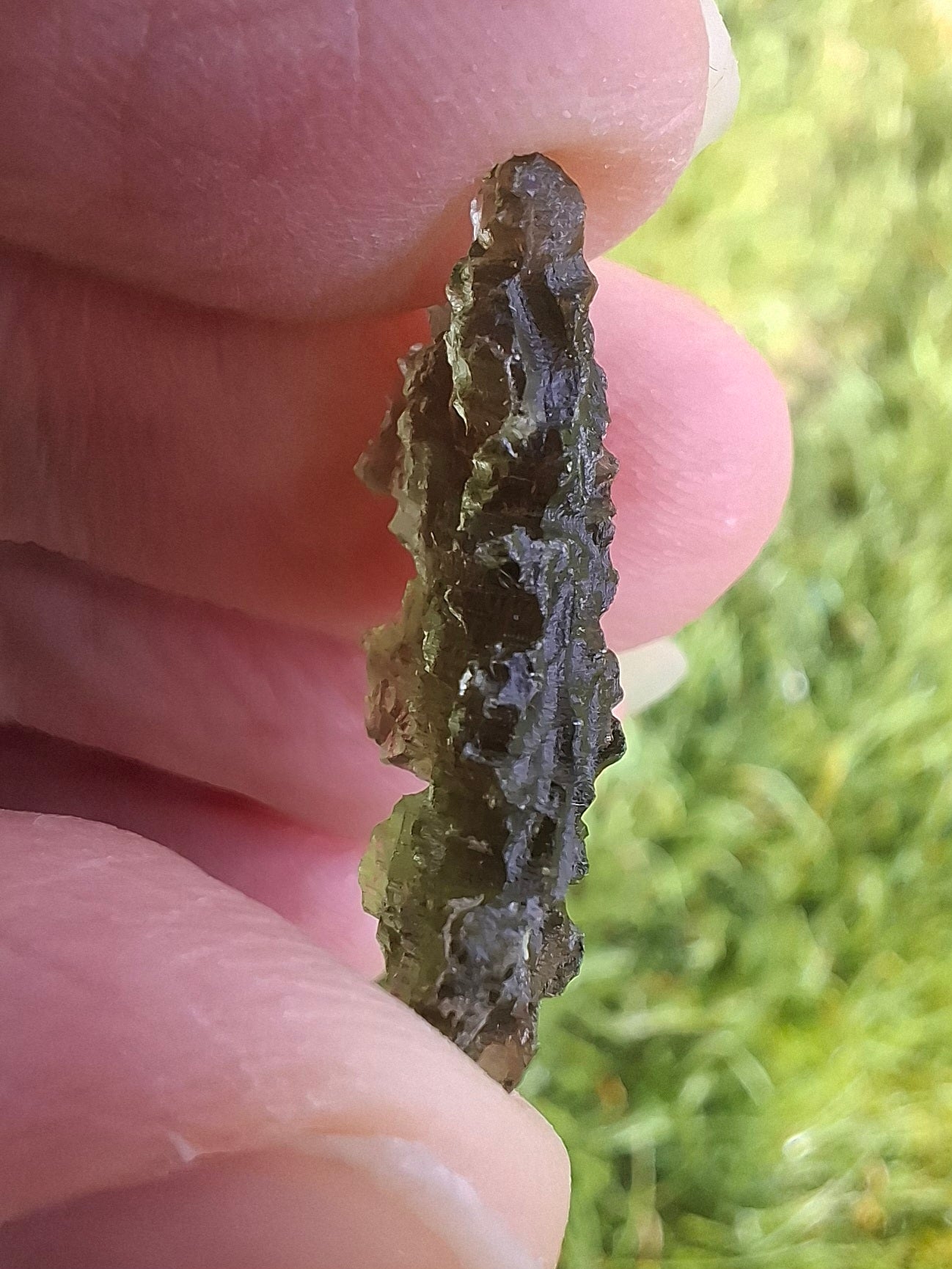 Moldavite Piece, JEZKOVNA BESEDNICE, 1.76g, Tektite (Ref: 1281)
