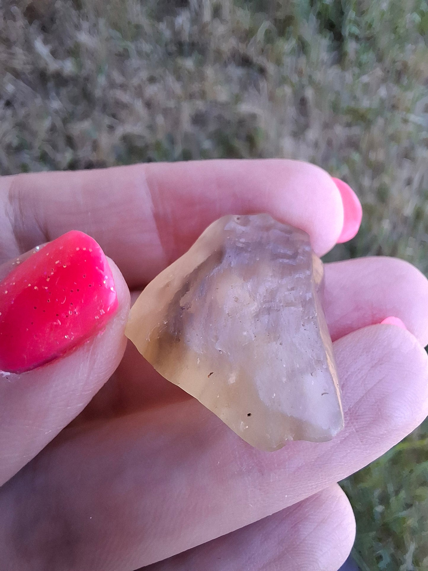 Libyan Desert Glass (darker) Piece, 7.73g, Tektite (Ref: L1374)