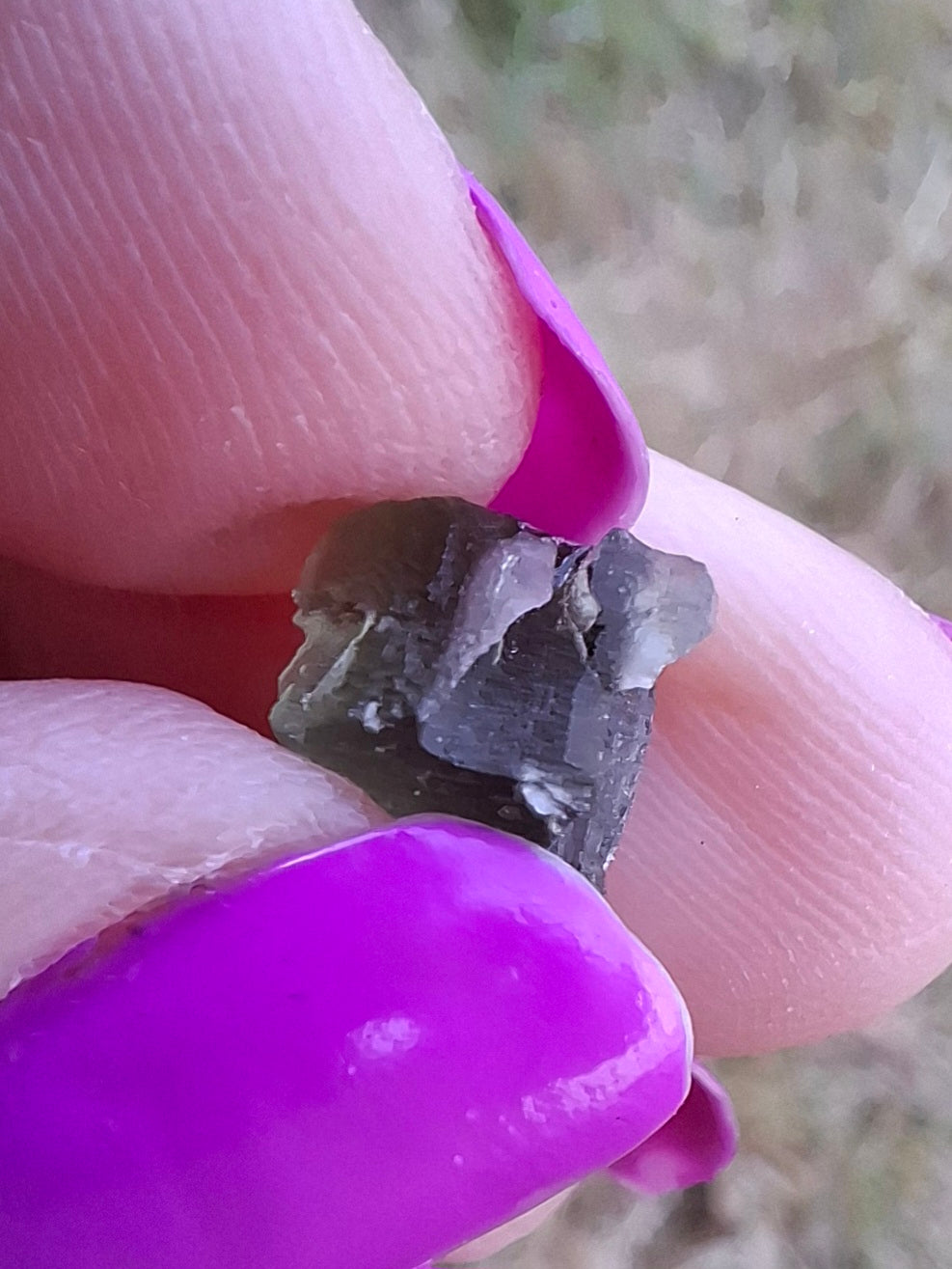 Moldavite Piece, 0.53g, Tektite (Ref: 1446)