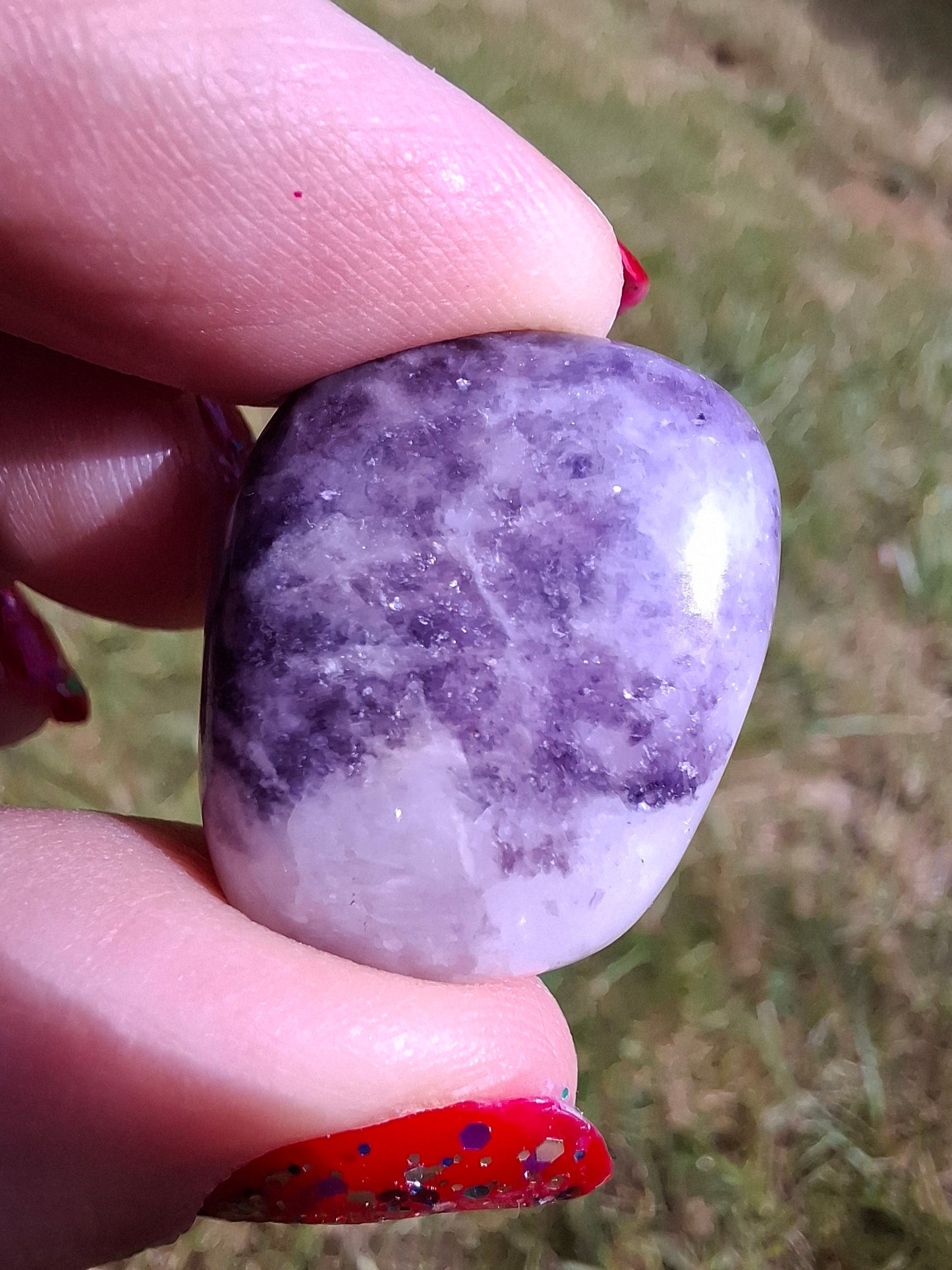 Lepidolite, Tumble Stone, Crystal (Ref: T122)